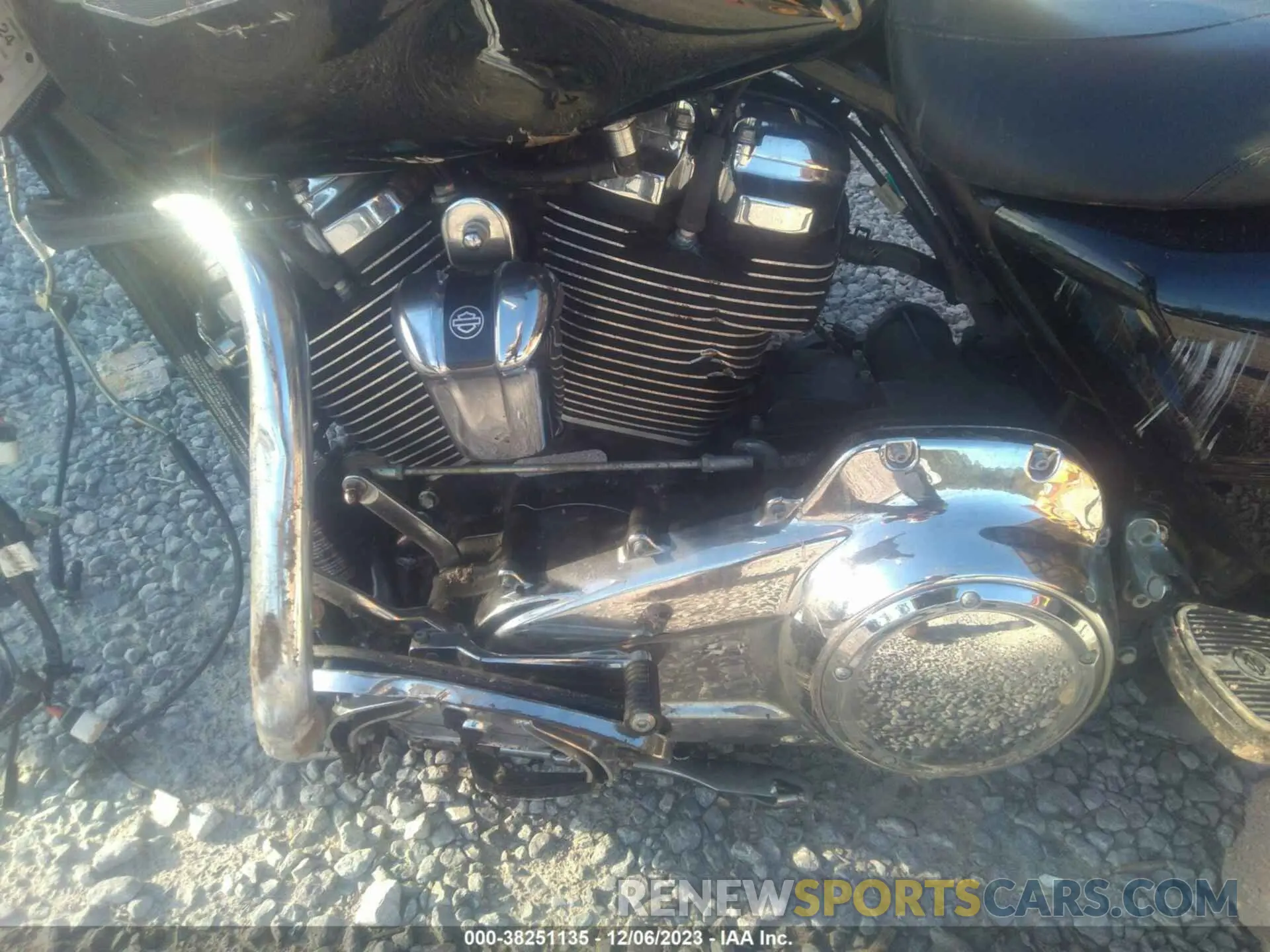9 fotografías del automóvil dañado 1HD1KBC14PB607580 HARLEY-DAVIDSON FLHX 2023