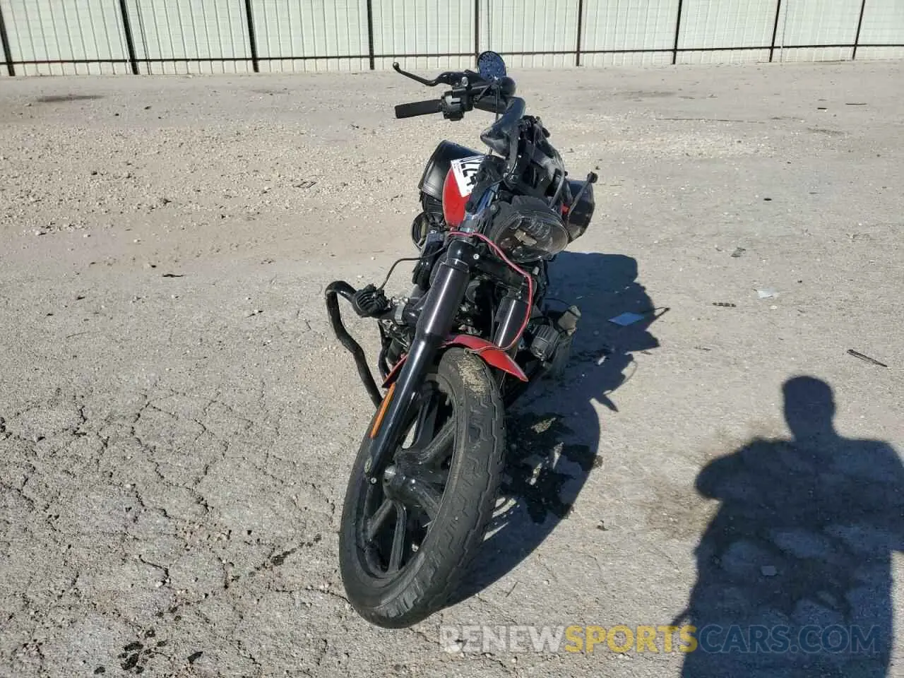 2 fotografías del automóvil dañado 1HD1YYK11NB068321 HARLEY-DAVIDSON FXBBS 2022