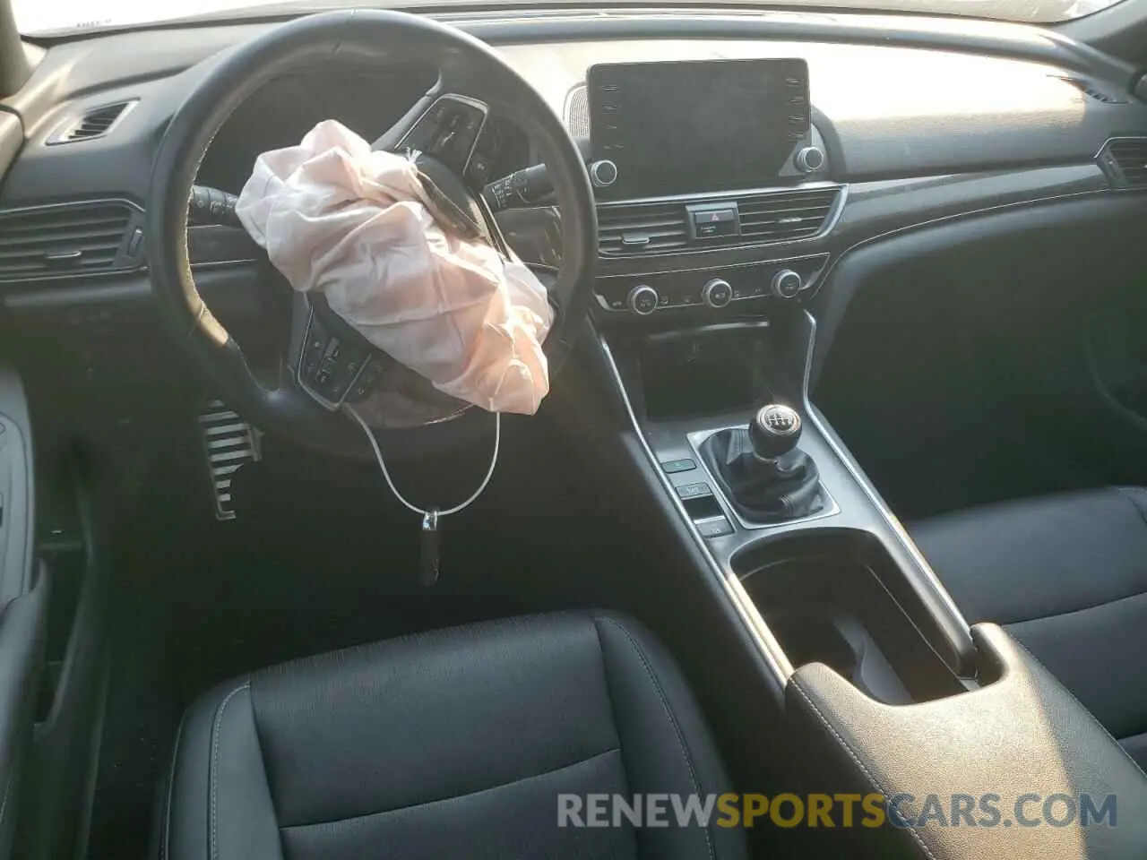 8 fotografías del automóvil dañado 1HGCV1E38KA100806 HONDA ACCORD 2019