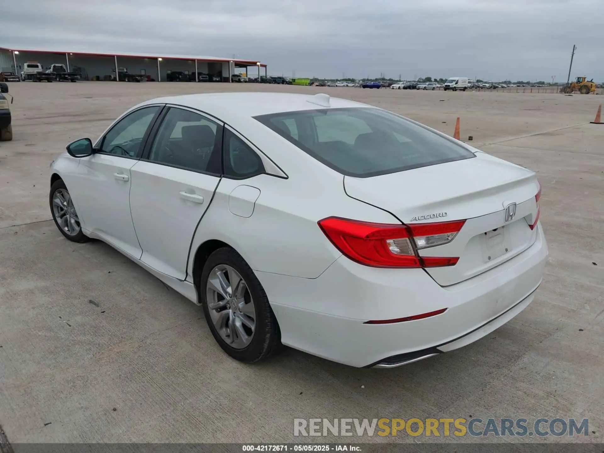3 fotografías del automóvil dañado 1HGCV1F10KA046253 HONDA ACCORD 2019