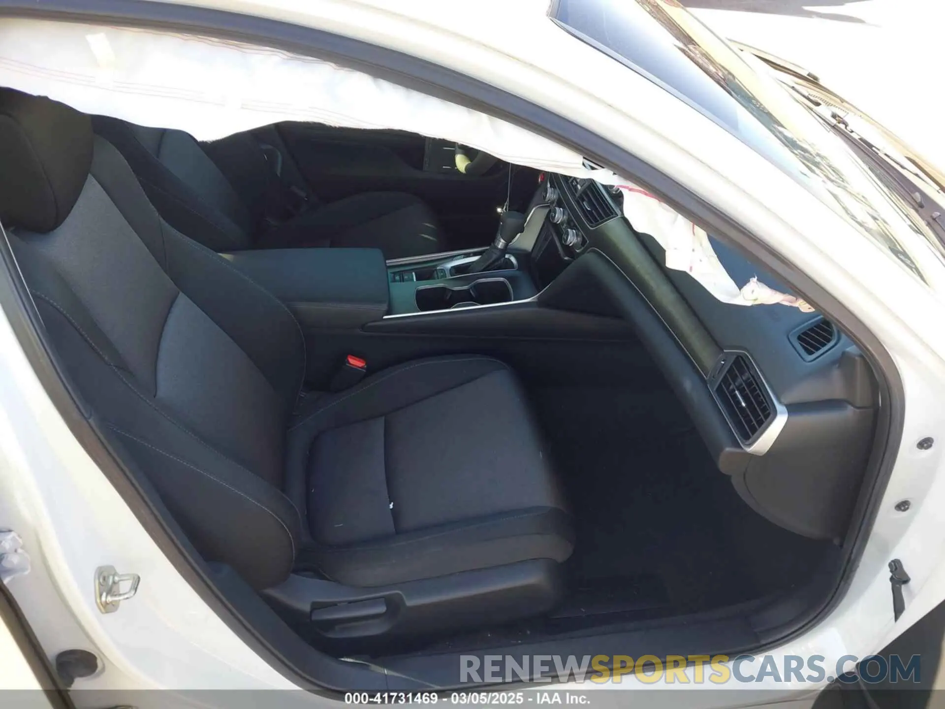 5 fotografías del automóvil dañado 1HGCV1F10KA100005 HONDA ACCORD 2019