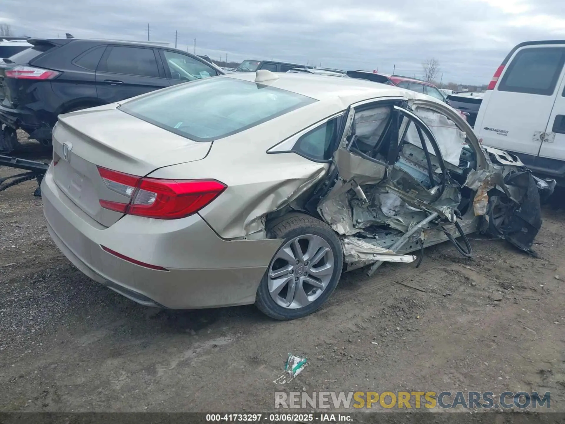 4 fotografías del automóvil dañado 1HGCV1F10KA123137 HONDA ACCORD 2019