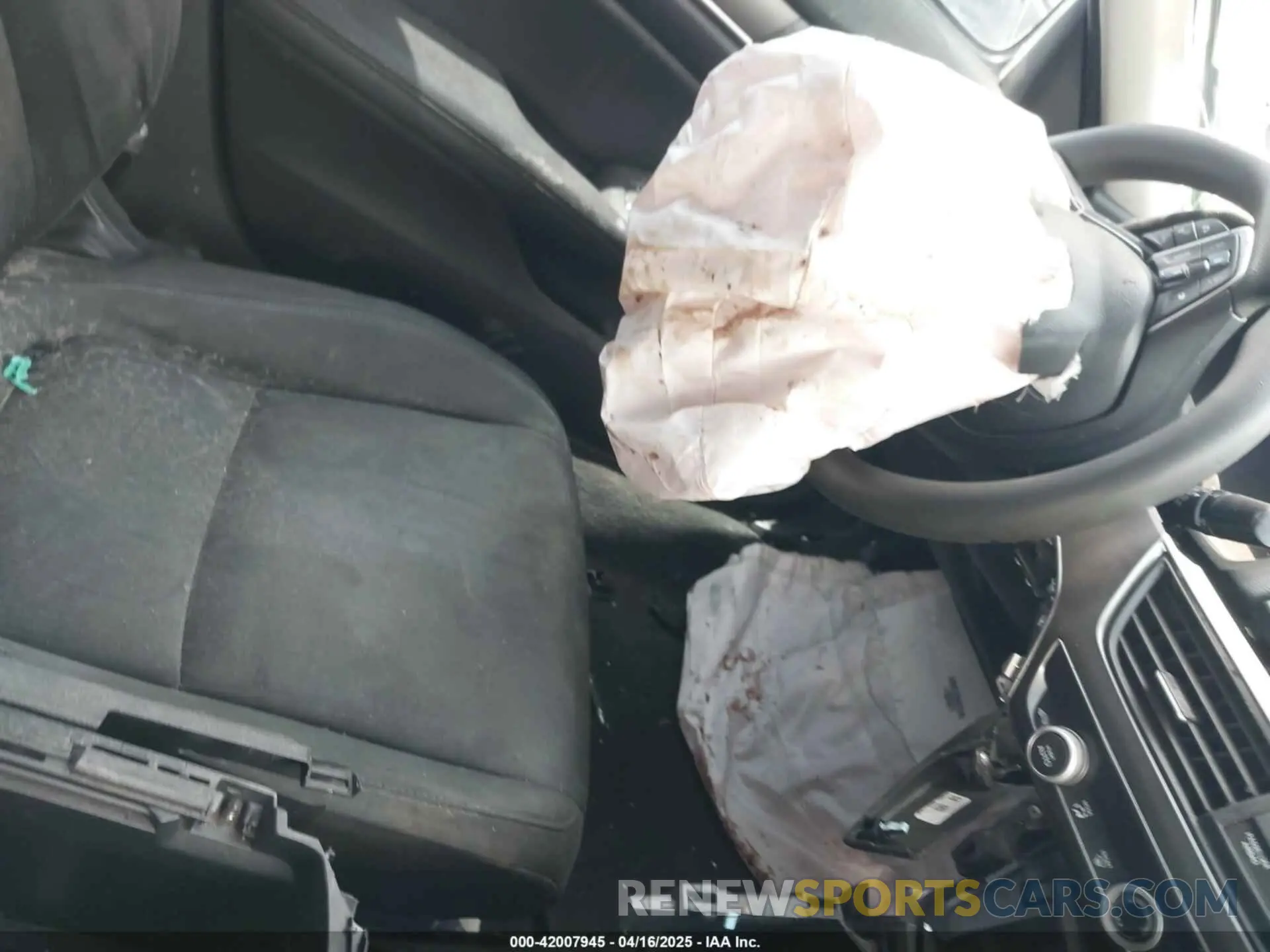 13 fotografías del automóvil dañado 1HGCV1F10KA135918 HONDA ACCORD 2019