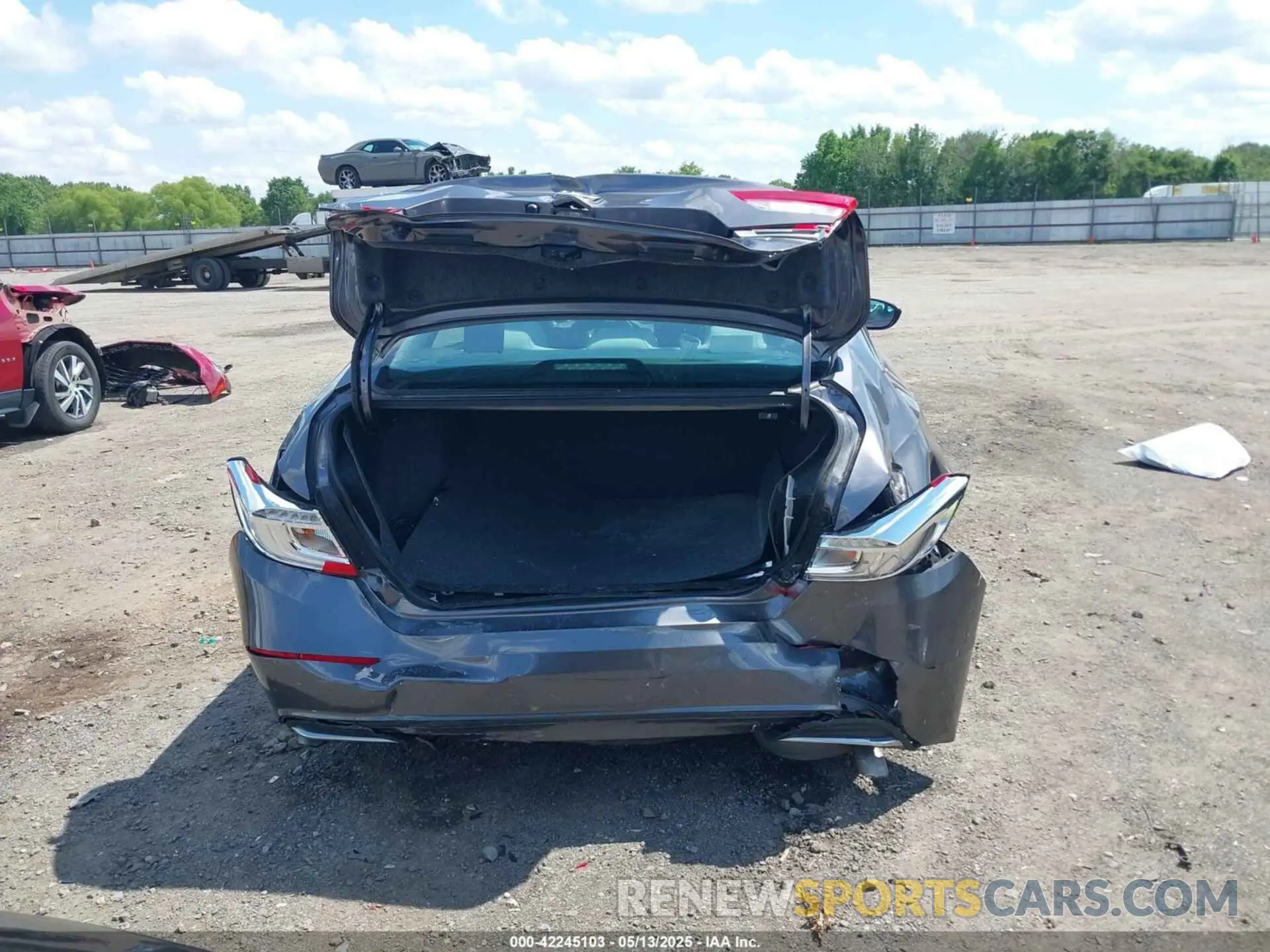 16 fotografías del automóvil dañado 1HGCV1F11KA049856 HONDA ACCORD 2019