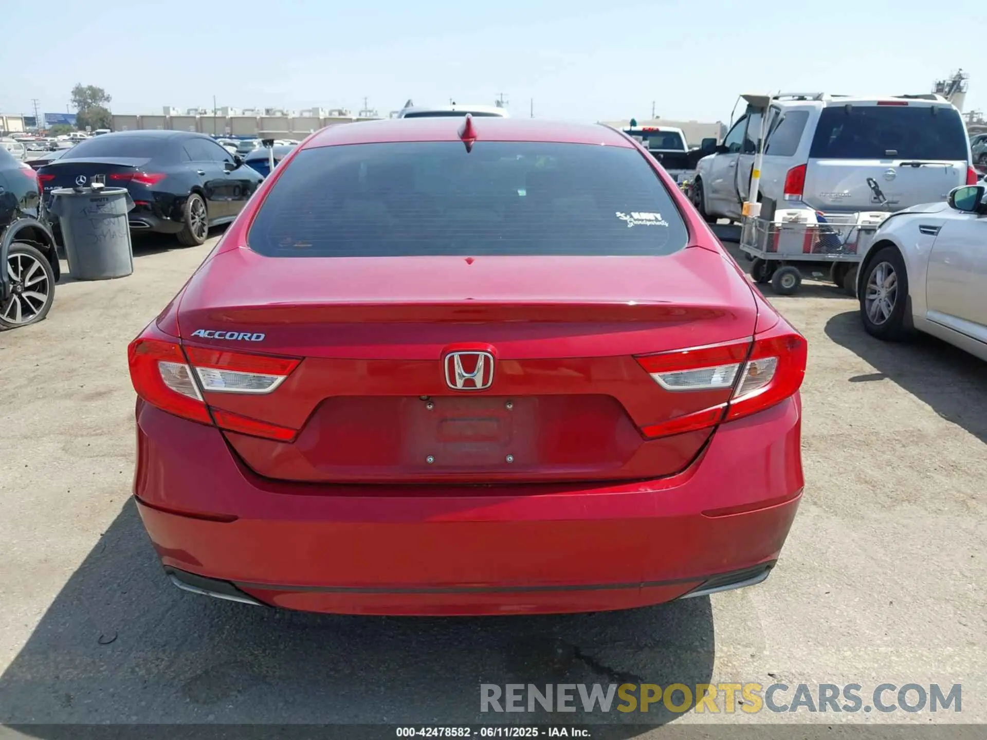 16 fotografías del automóvil dañado 1HGCV1F11KA074532 HONDA ACCORD 2019