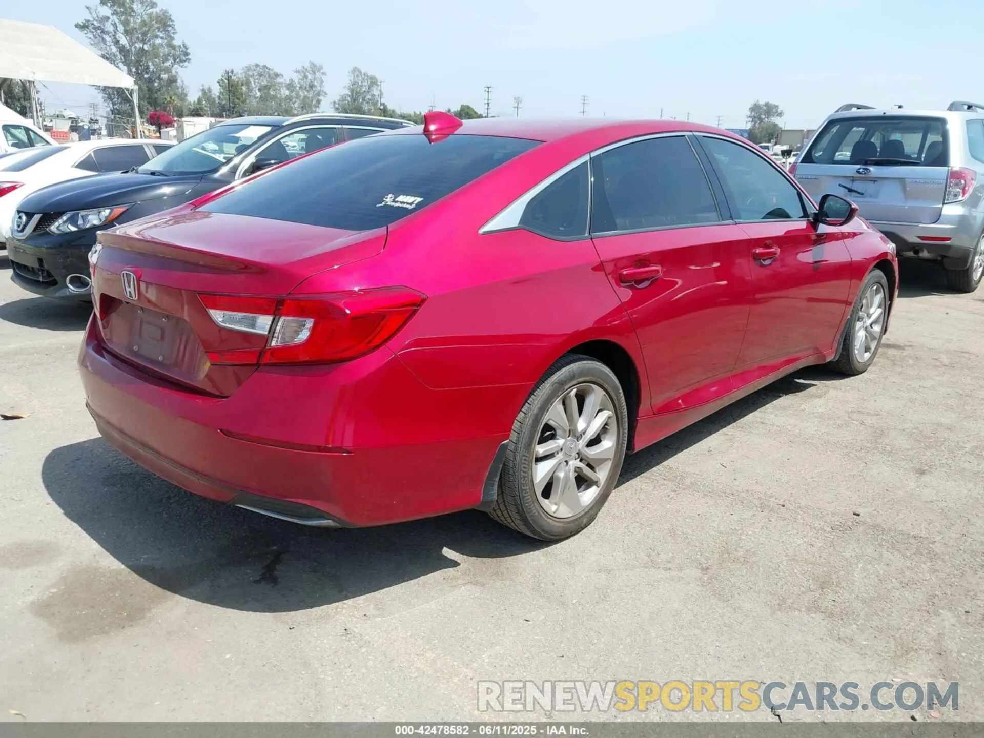 4 fotografías del automóvil dañado 1HGCV1F11KA074532 HONDA ACCORD 2019