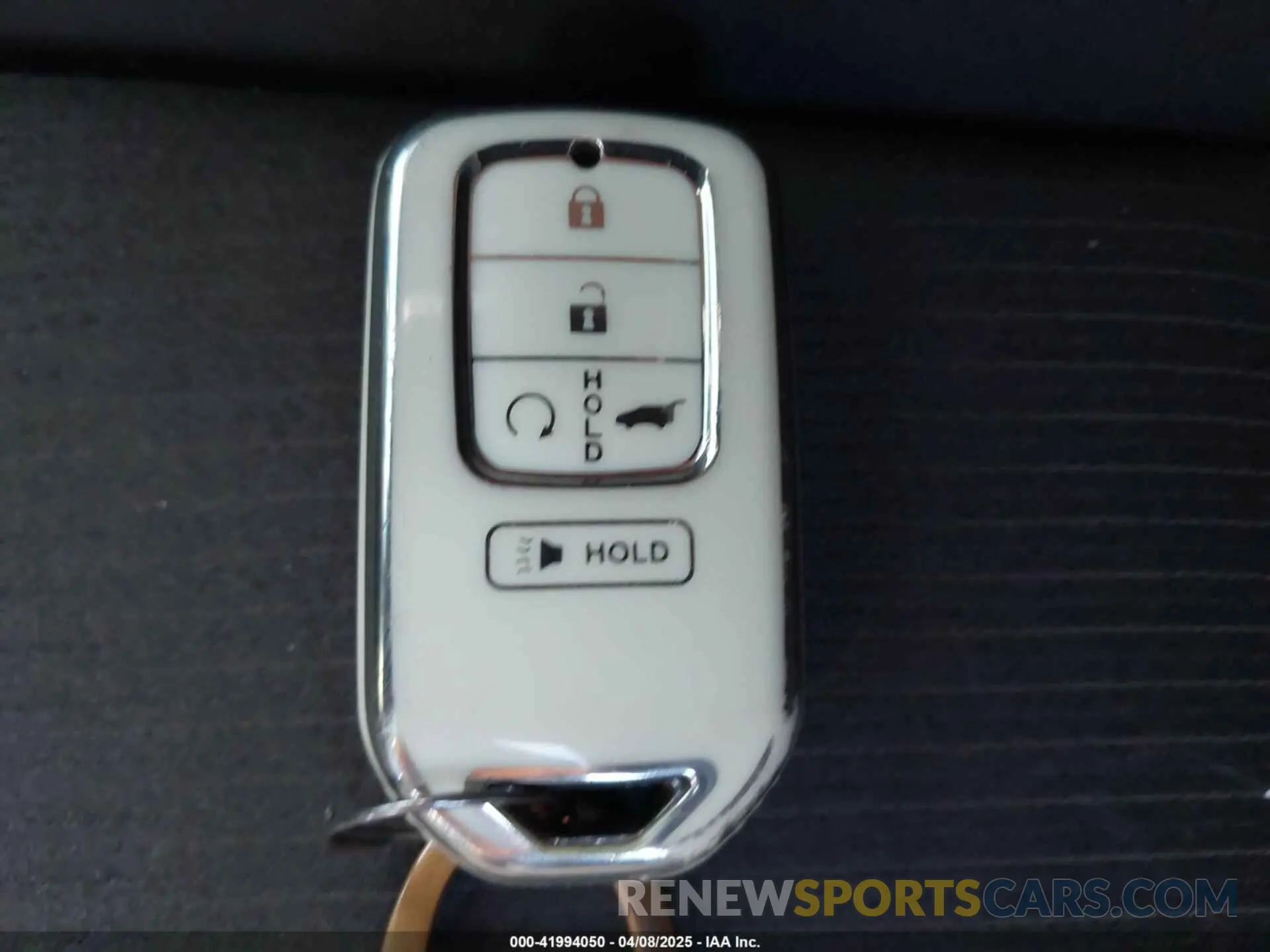 11 fotografías del automóvil dañado 1HGCV1F12KA030524 HONDA ACCORD 2019