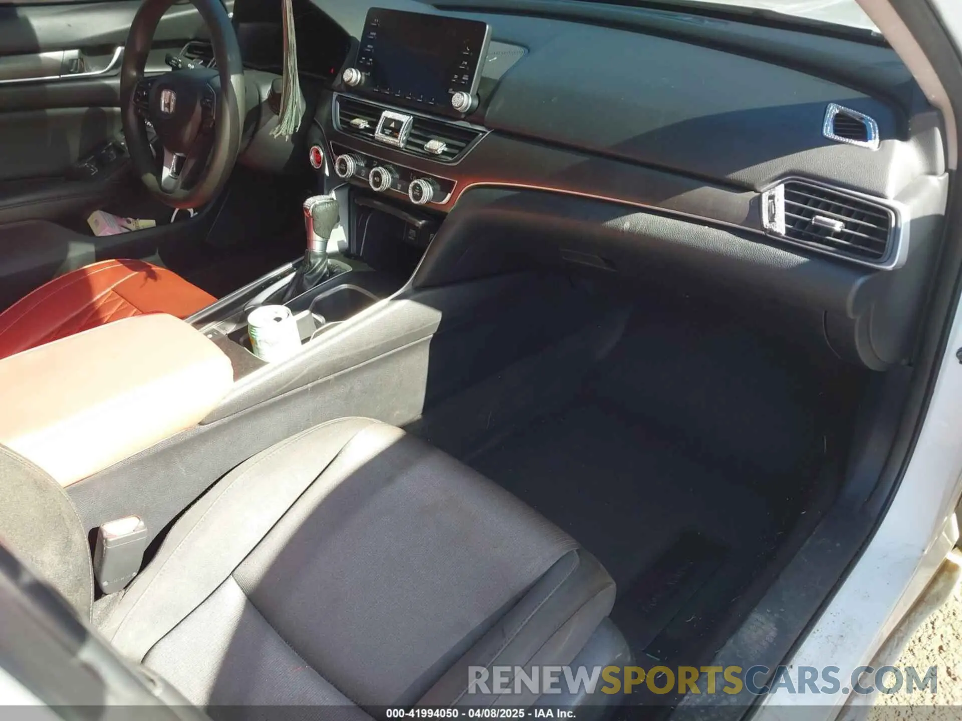 5 fotografías del automóvil dañado 1HGCV1F12KA030524 HONDA ACCORD 2019