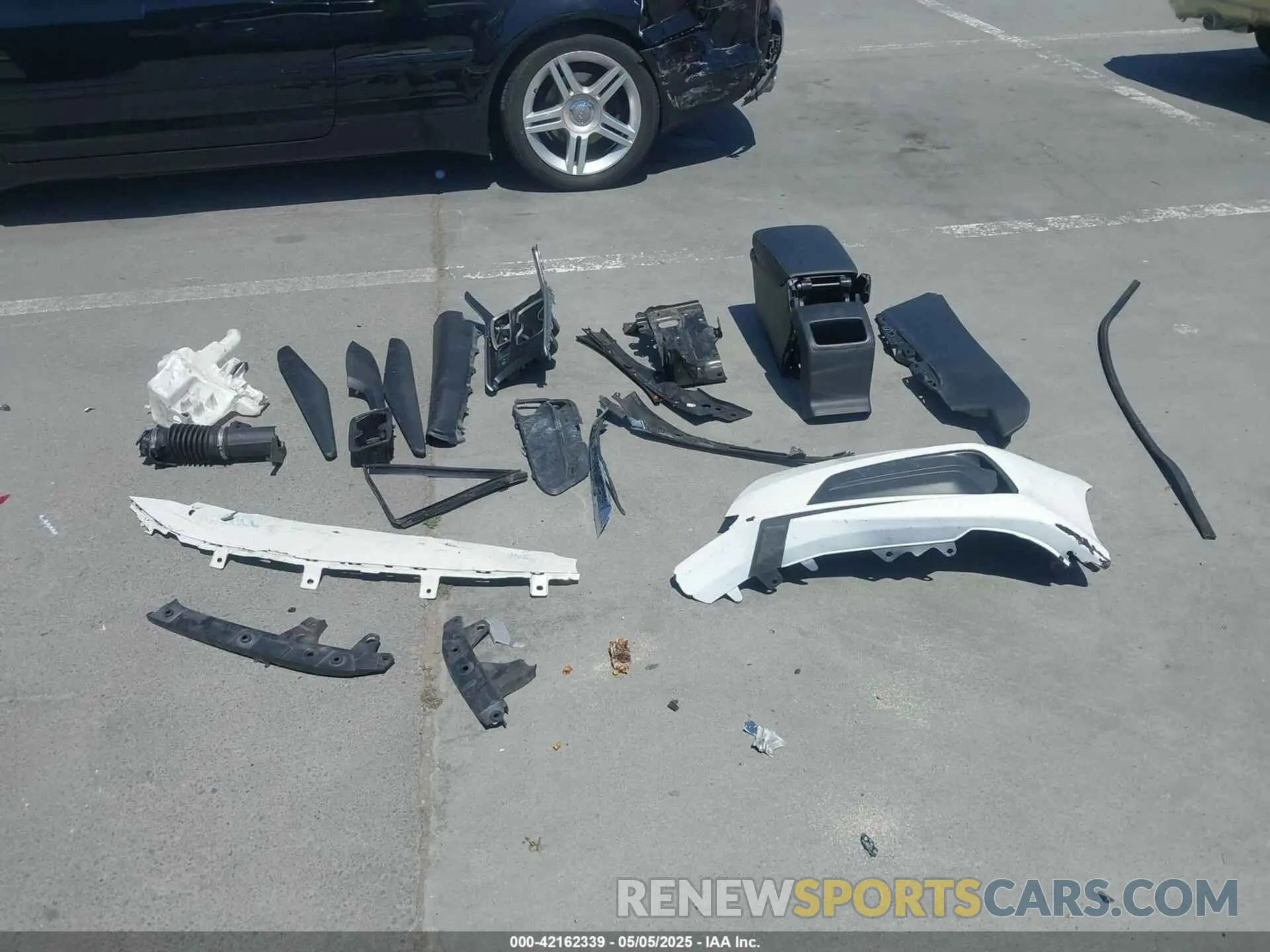 11 fotografías del automóvil dañado 1HGCV1F12KA130655 HONDA ACCORD 2019