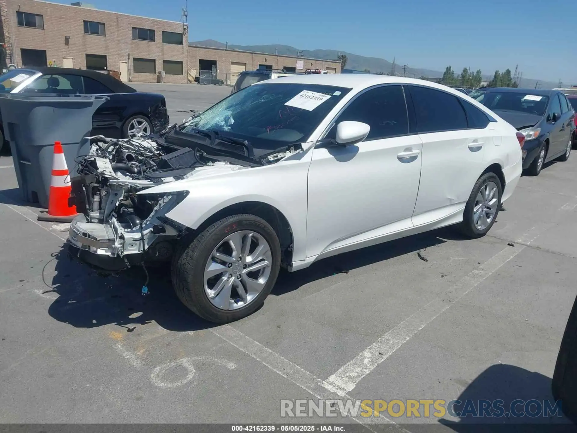 2 fotografías del automóvil dañado 1HGCV1F12KA130655 HONDA ACCORD 2019