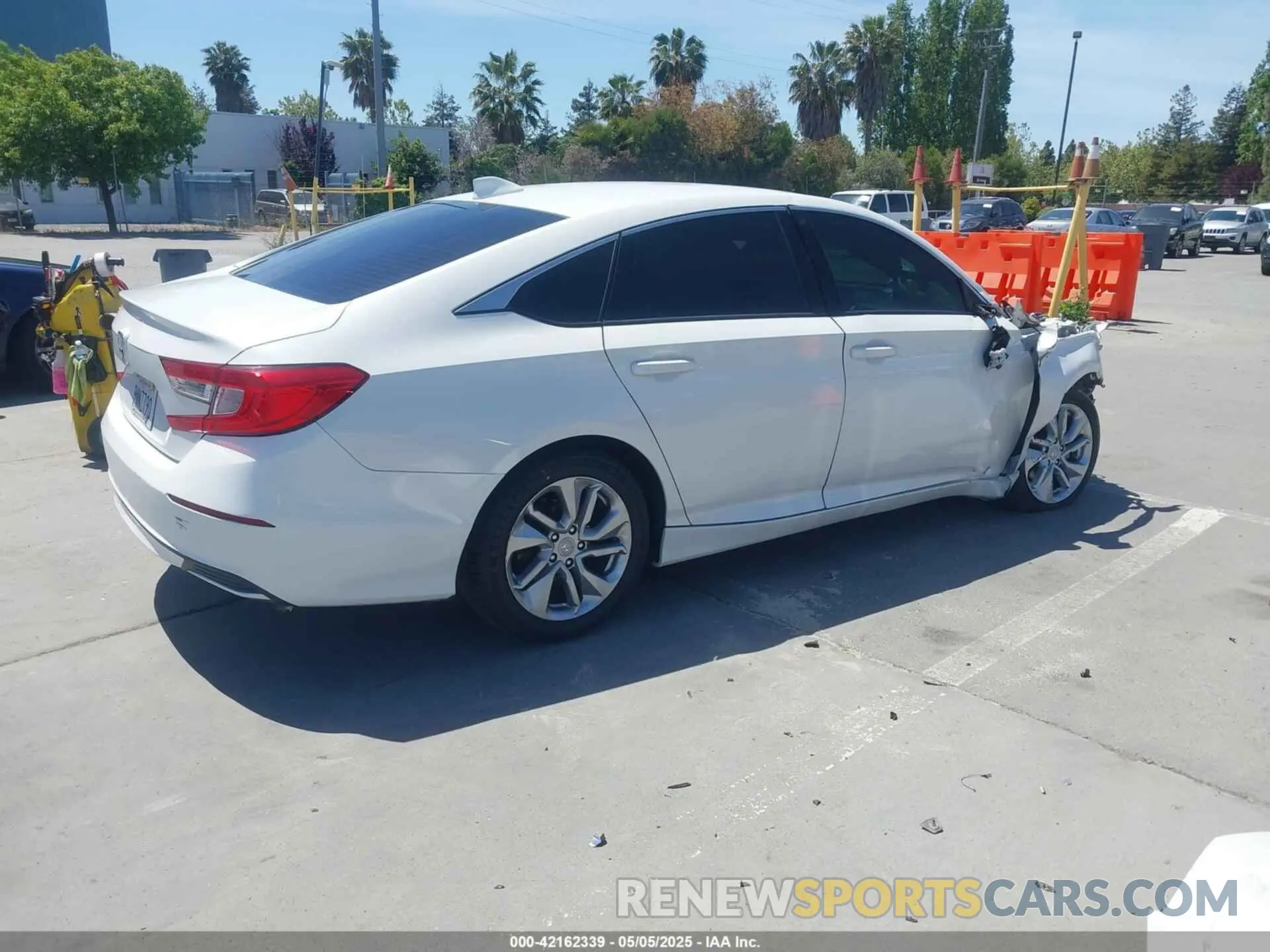 4 fotografías del automóvil dañado 1HGCV1F12KA130655 HONDA ACCORD 2019