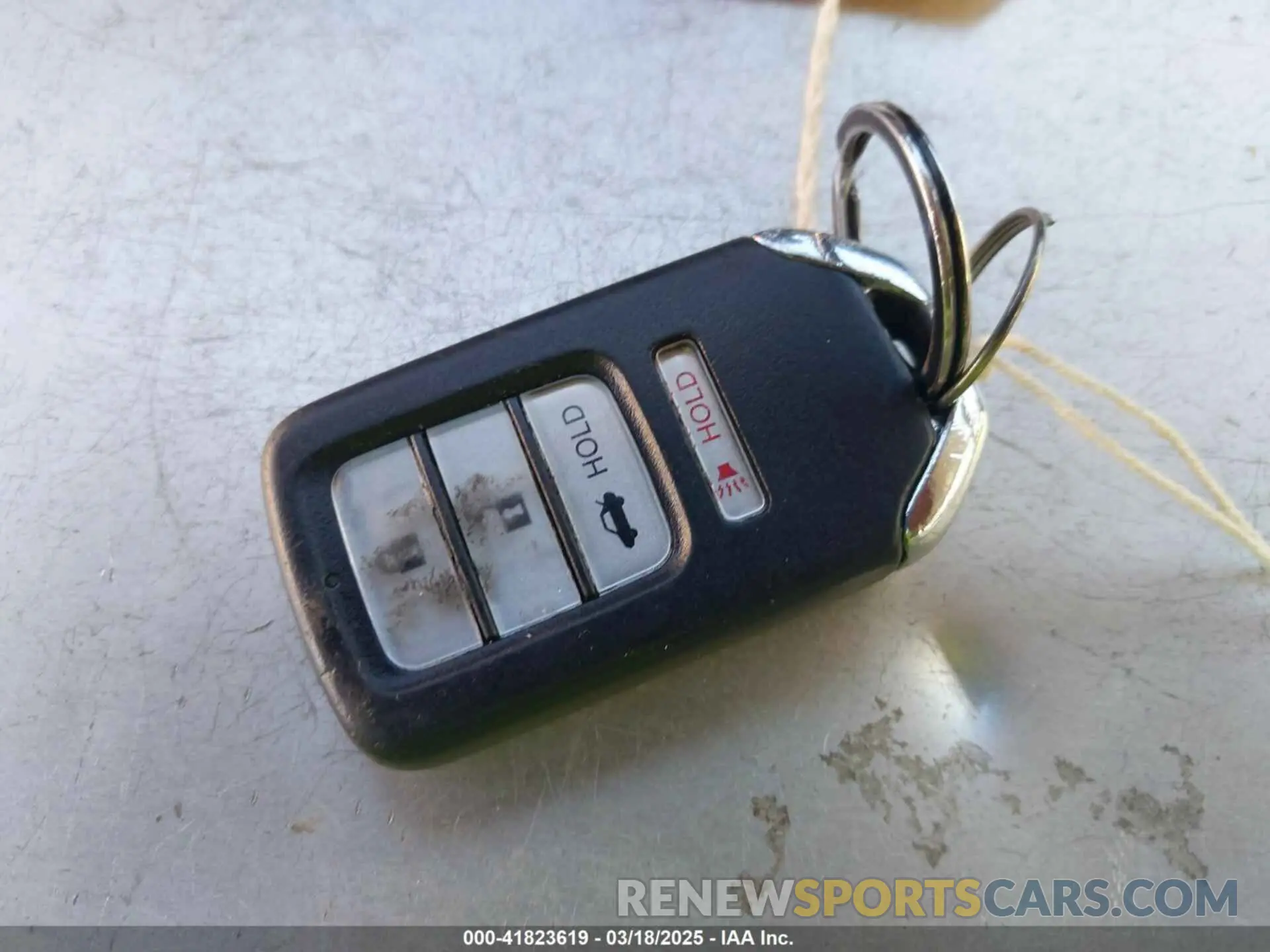 11 fotografías del automóvil dañado 1HGCV1F13KA003073 HONDA ACCORD 2019