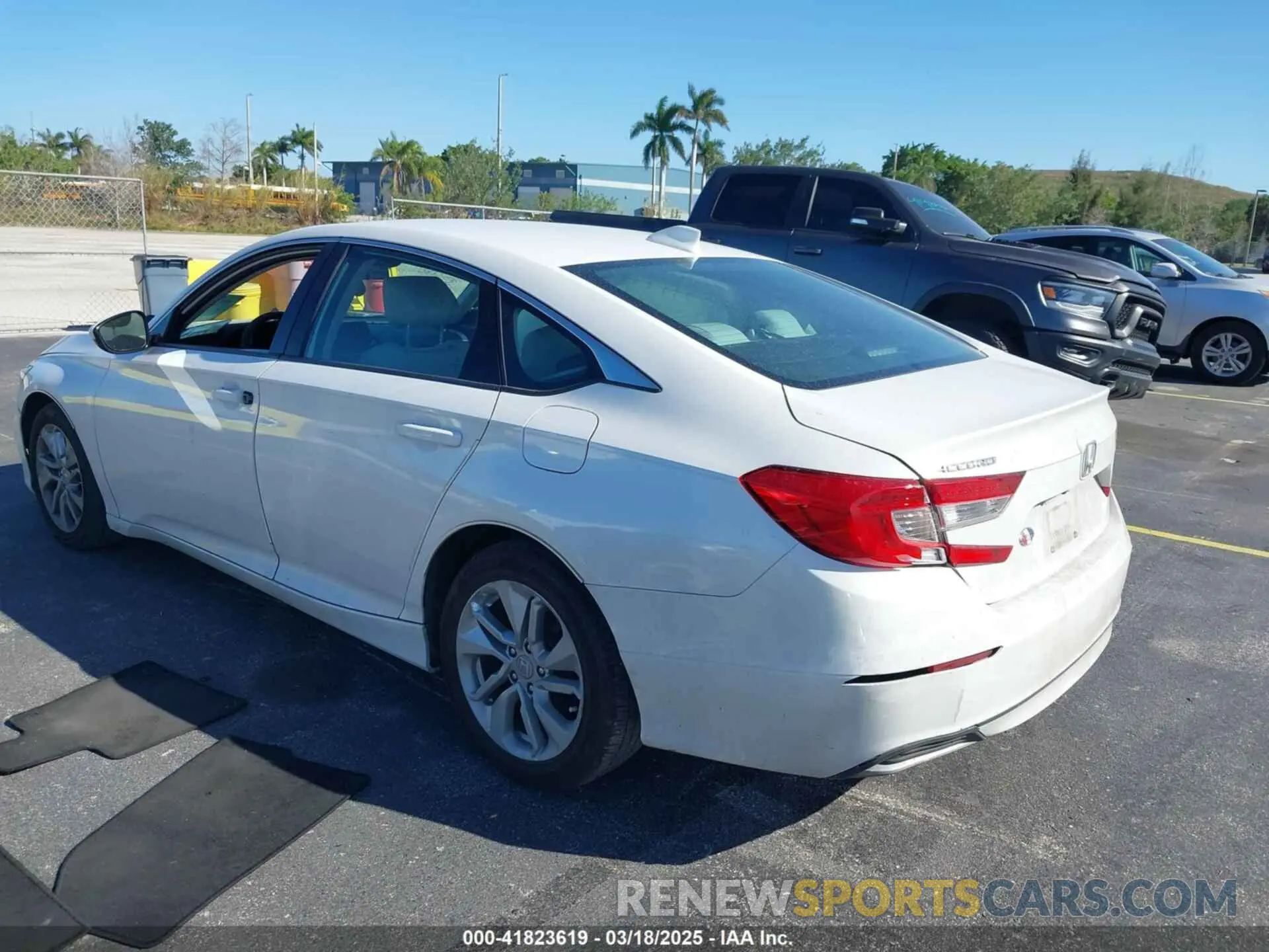 3 fotografías del automóvil dañado 1HGCV1F13KA003073 HONDA ACCORD 2019