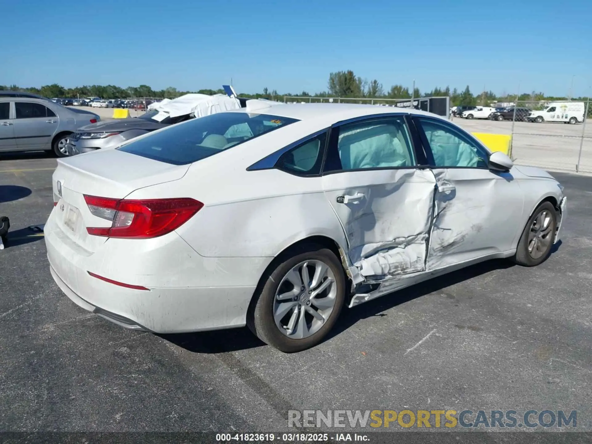 4 fotografías del automóvil dañado 1HGCV1F13KA003073 HONDA ACCORD 2019