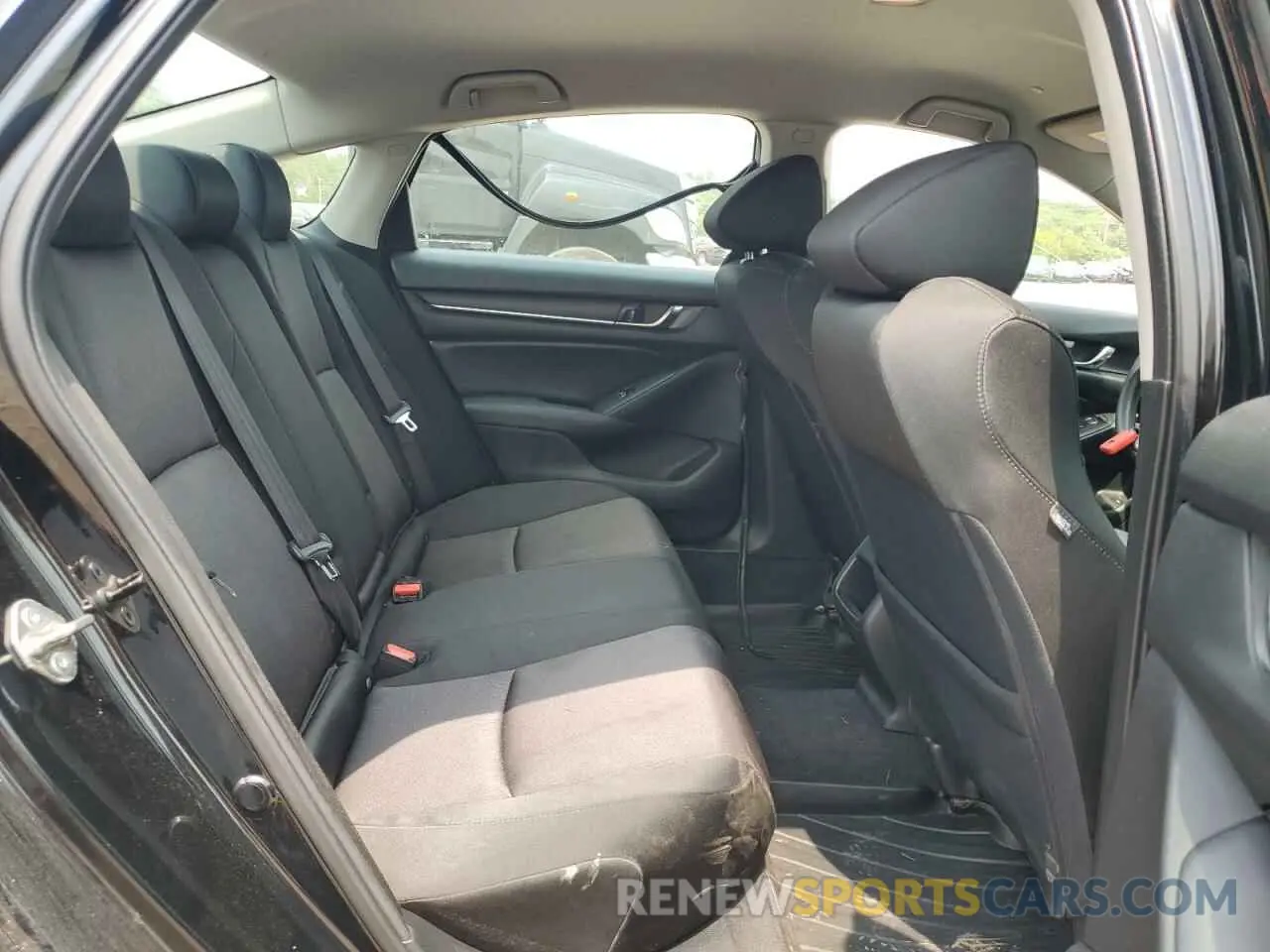 10 fotografías del automóvil dañado 1HGCV1F13KA049910 HONDA ACCORD 2019