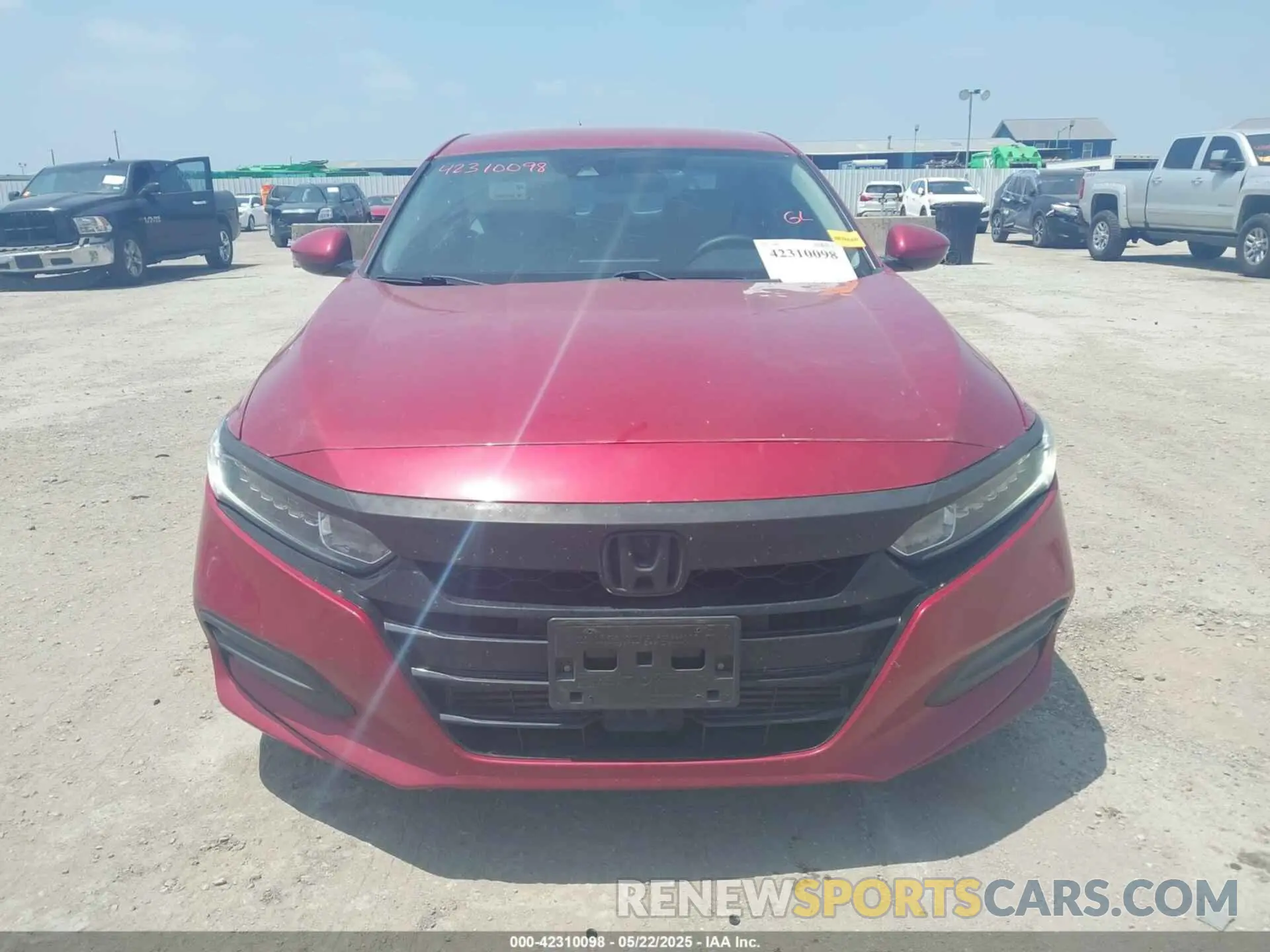 12 fotografías del automóvil dañado 1HGCV1F13KA071714 HONDA ACCORD 2019