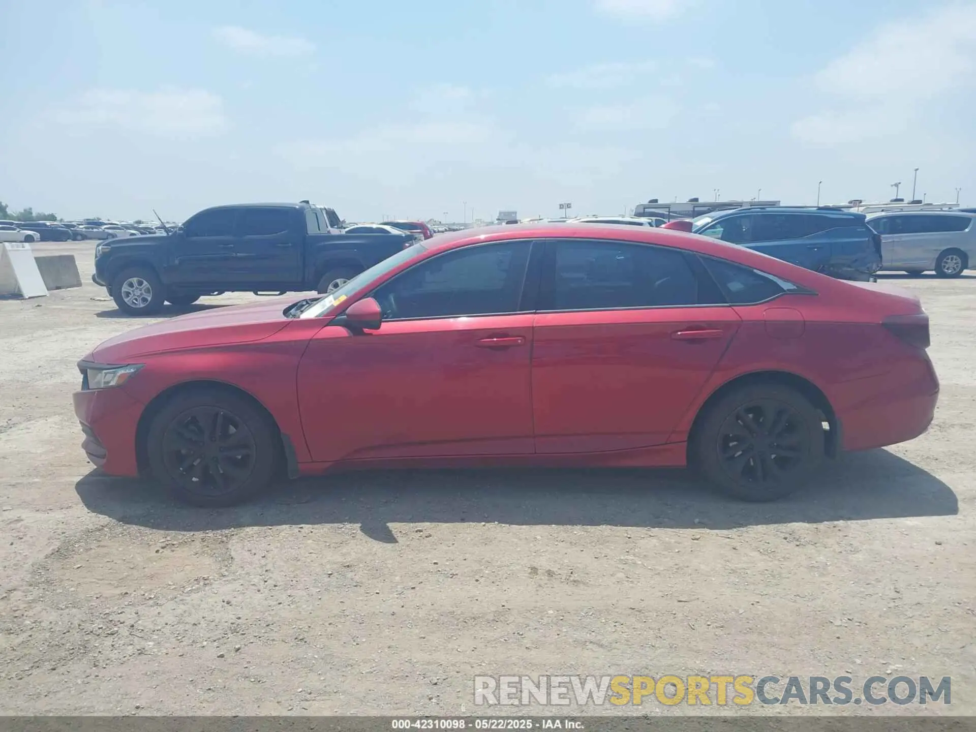 14 fotografías del automóvil dañado 1HGCV1F13KA071714 HONDA ACCORD 2019