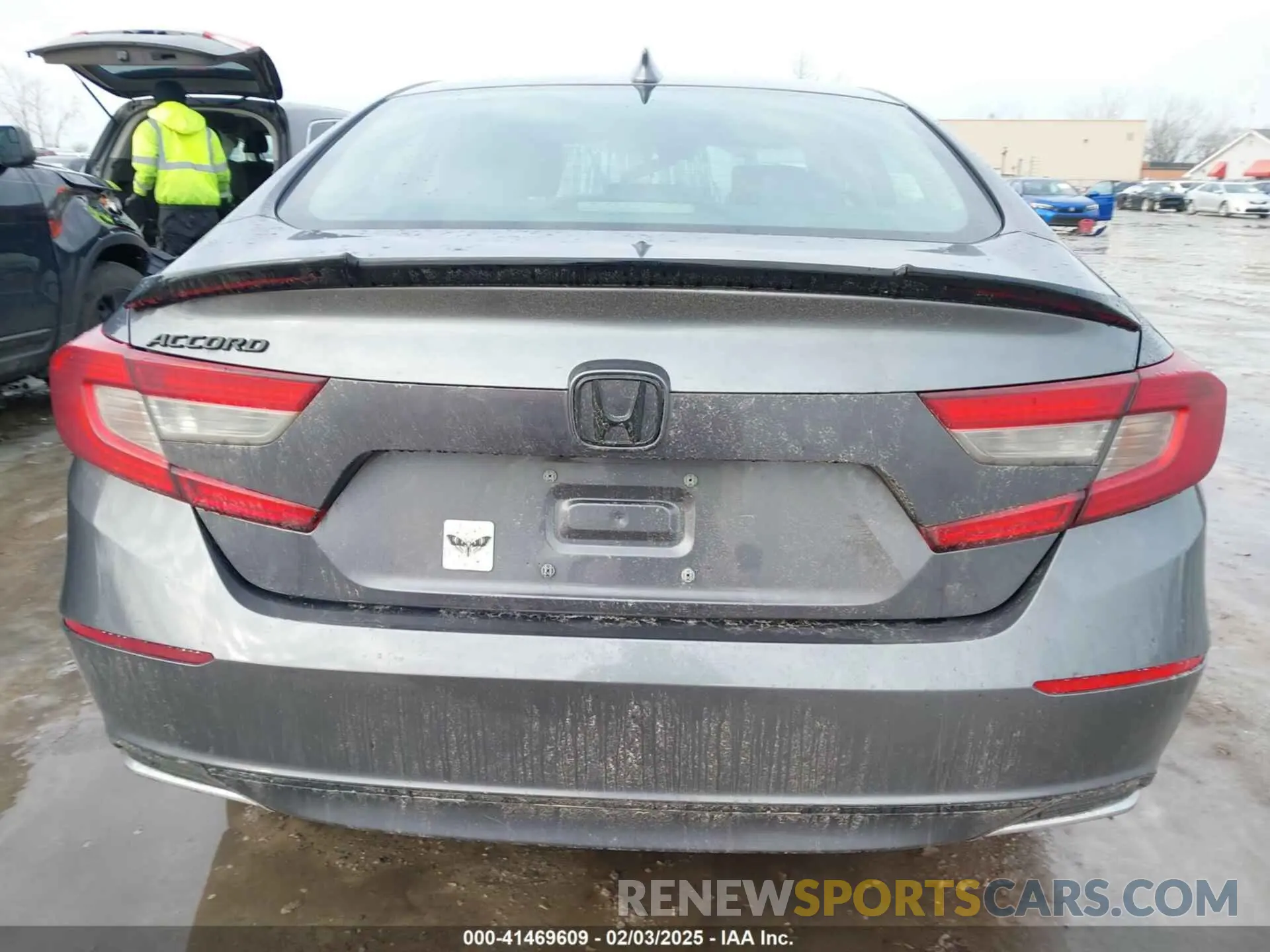 17 fotografías del automóvil dañado 1HGCV1F13KA120717 HONDA ACCORD 2019