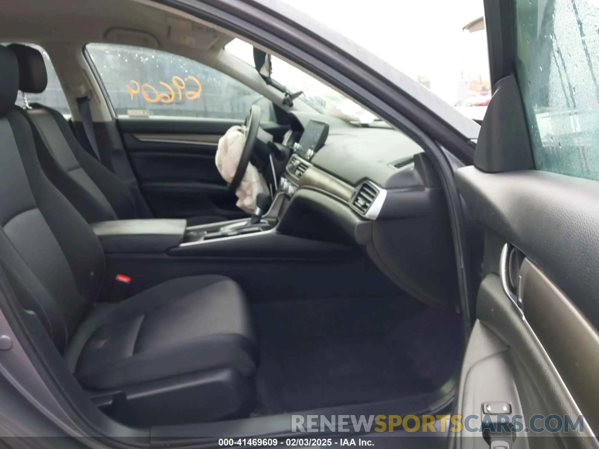 5 fotografías del automóvil dañado 1HGCV1F13KA120717 HONDA ACCORD 2019