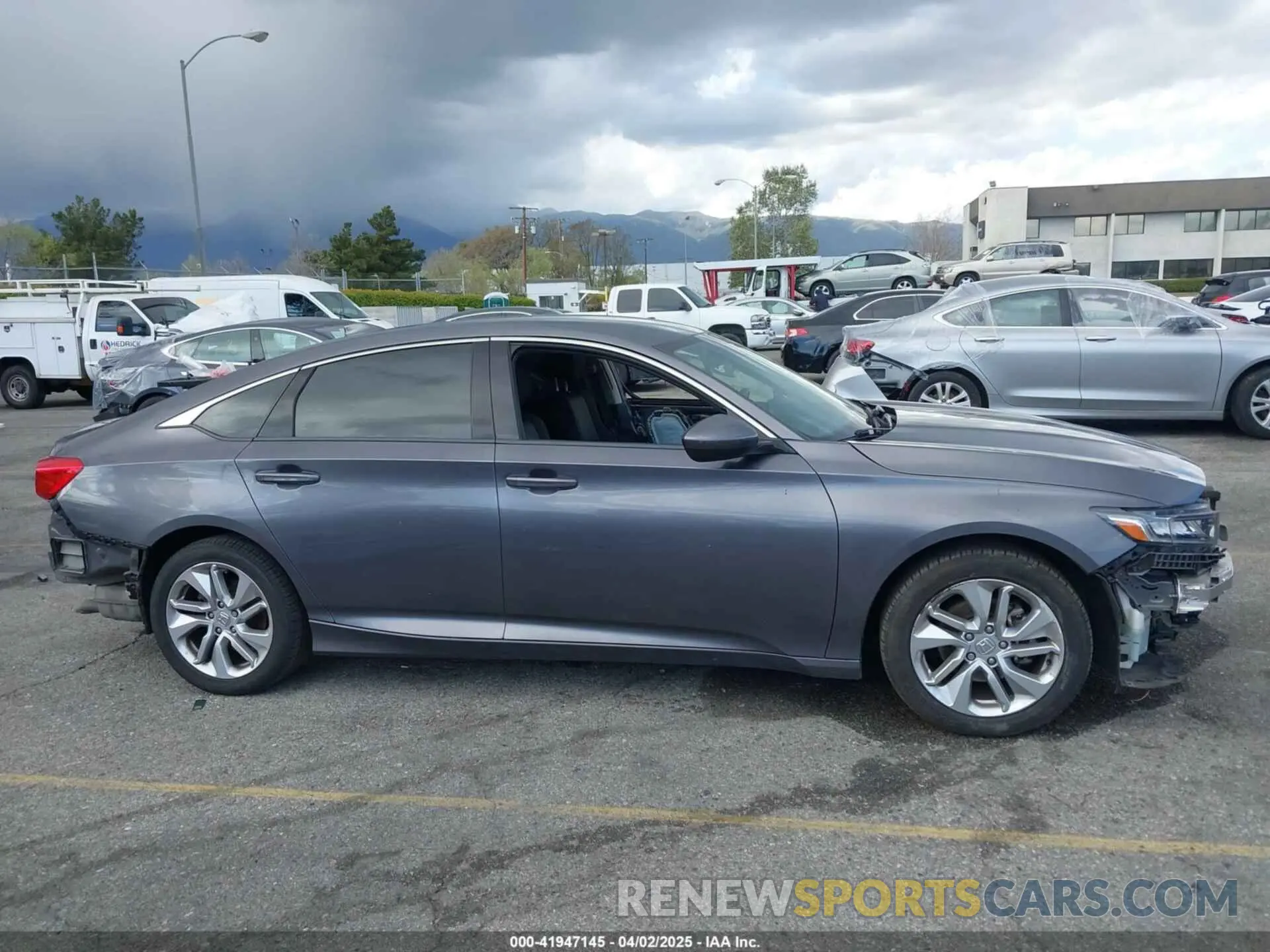 14 fotografías del automóvil dañado 1HGCV1F13KA135184 HONDA ACCORD 2019