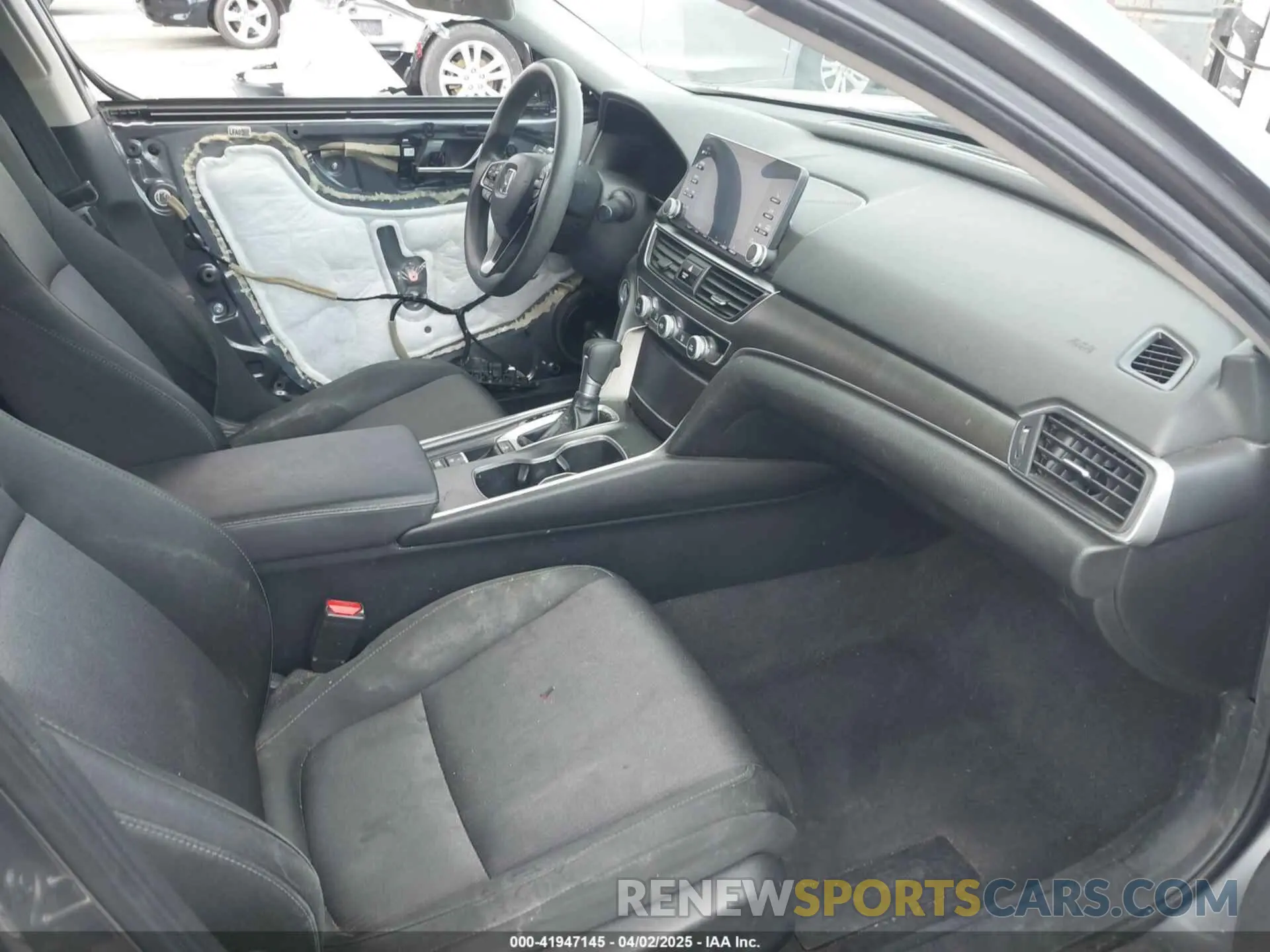 5 fotografías del automóvil dañado 1HGCV1F13KA135184 HONDA ACCORD 2019