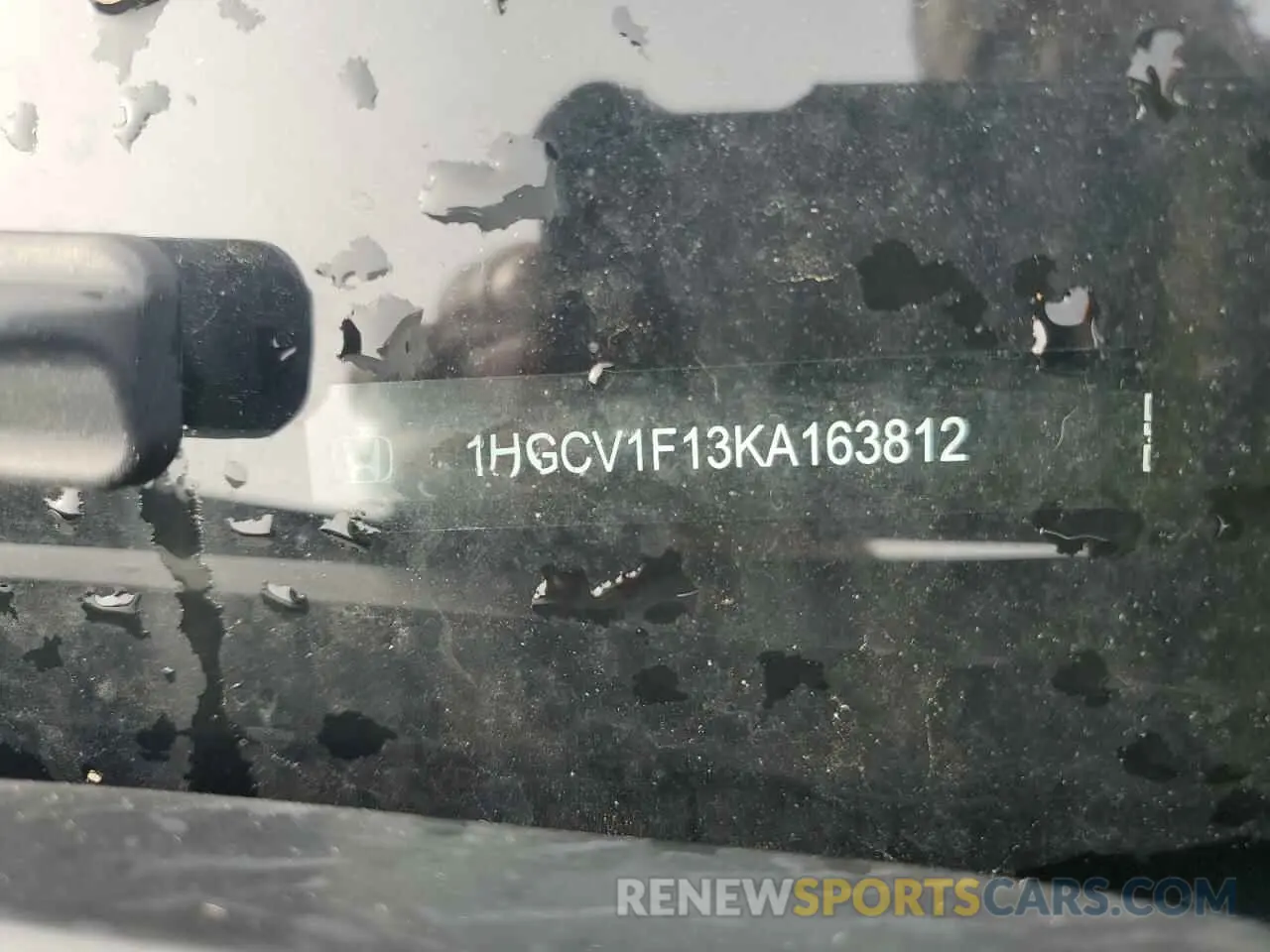 14 fotografías del automóvil dañado 1HGCV1F13KA163812 HONDA ACCORD 2019
