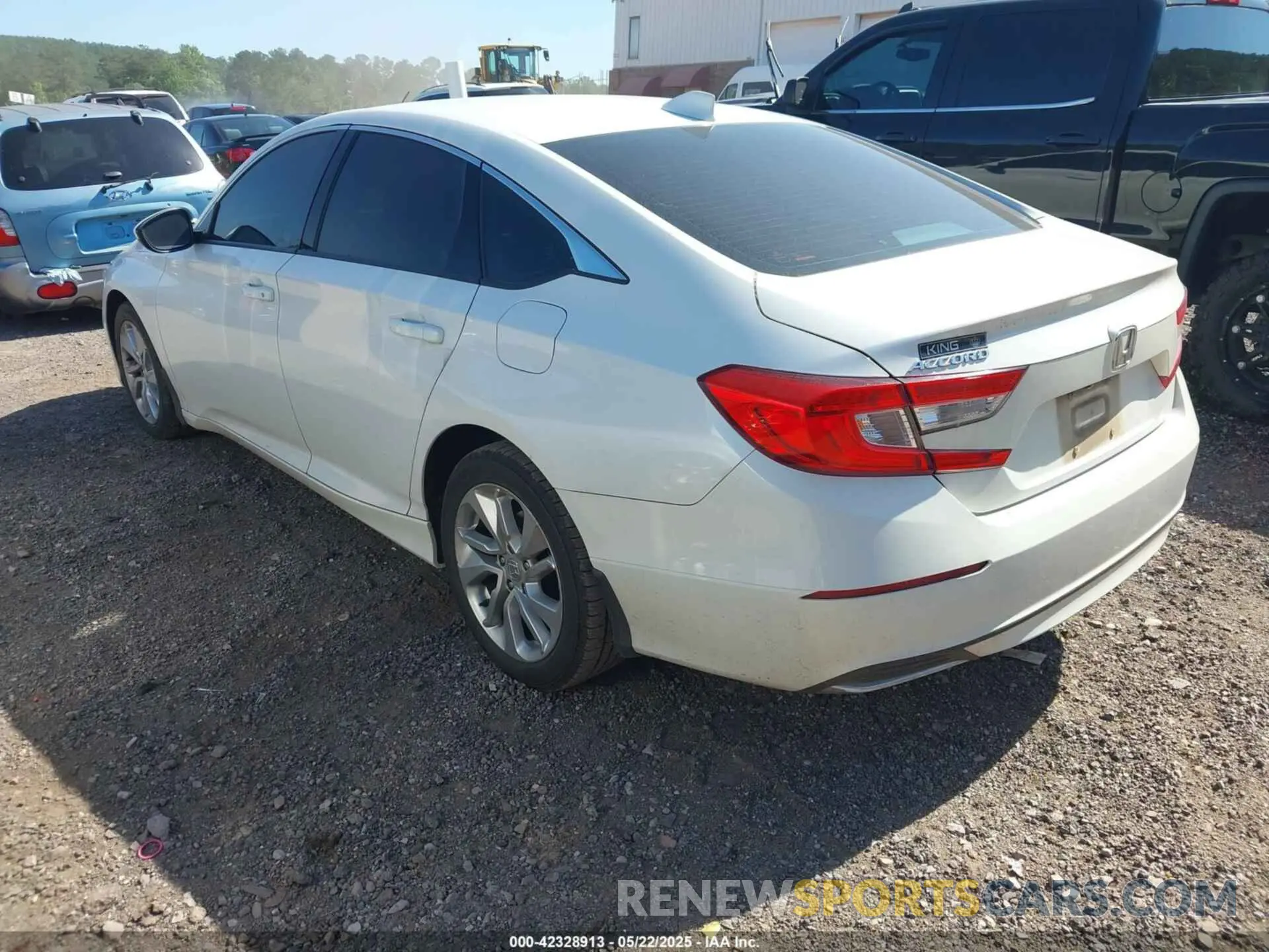 3 fotografías del automóvil dañado 1HGCV1F13KA167505 HONDA ACCORD 2019