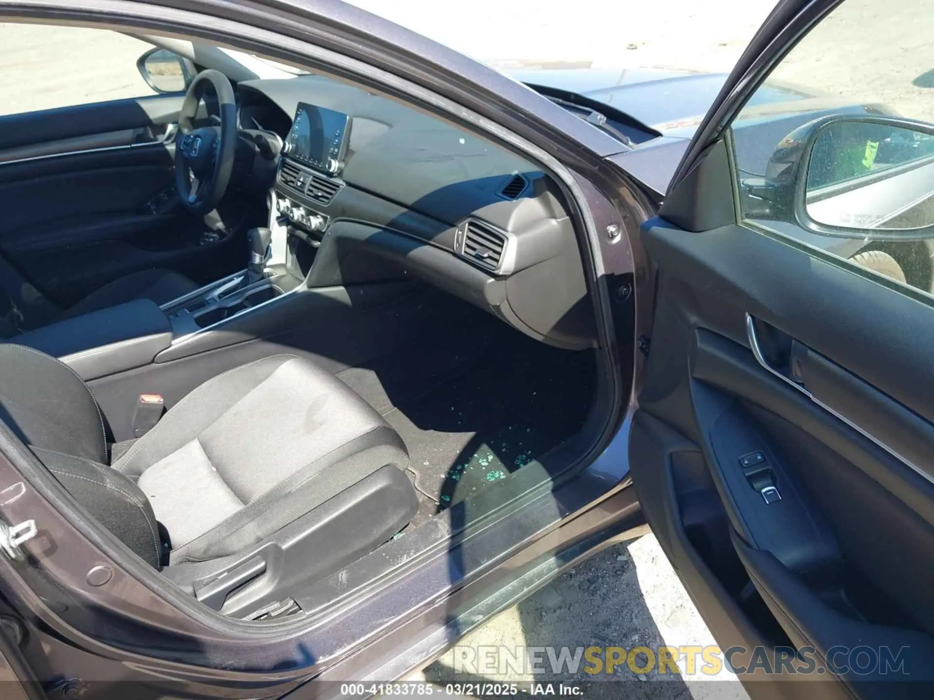 5 fotografías del automóvil dañado 1HGCV1F14KA065159 HONDA ACCORD 2019