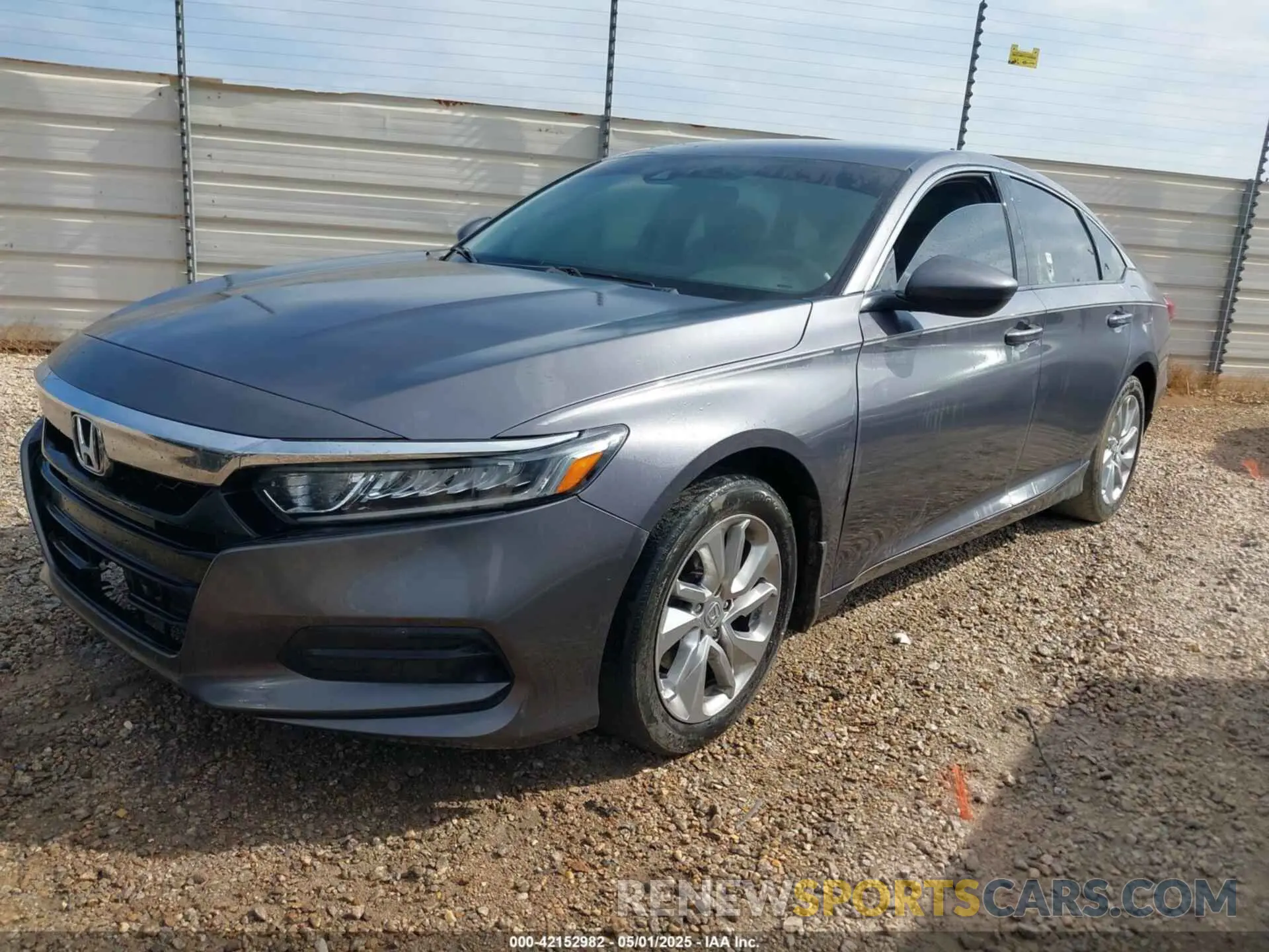 2 fotografías del automóvil dañado 1HGCV1F14KA163298 HONDA ACCORD 2019