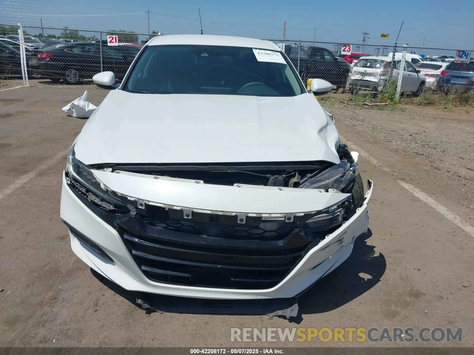 12 fotografías del automóvil dañado 1HGCV1F15KA010333 HONDA ACCORD 2019