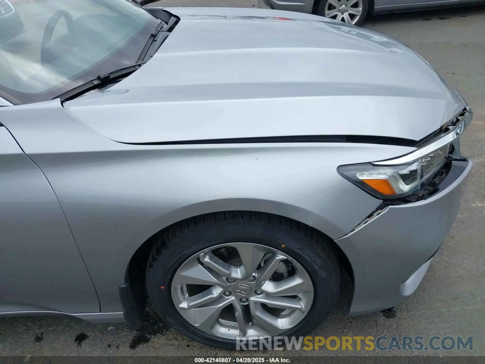 18 fotografías del automóvil dañado 1HGCV1F15KA045258 HONDA ACCORD 2019