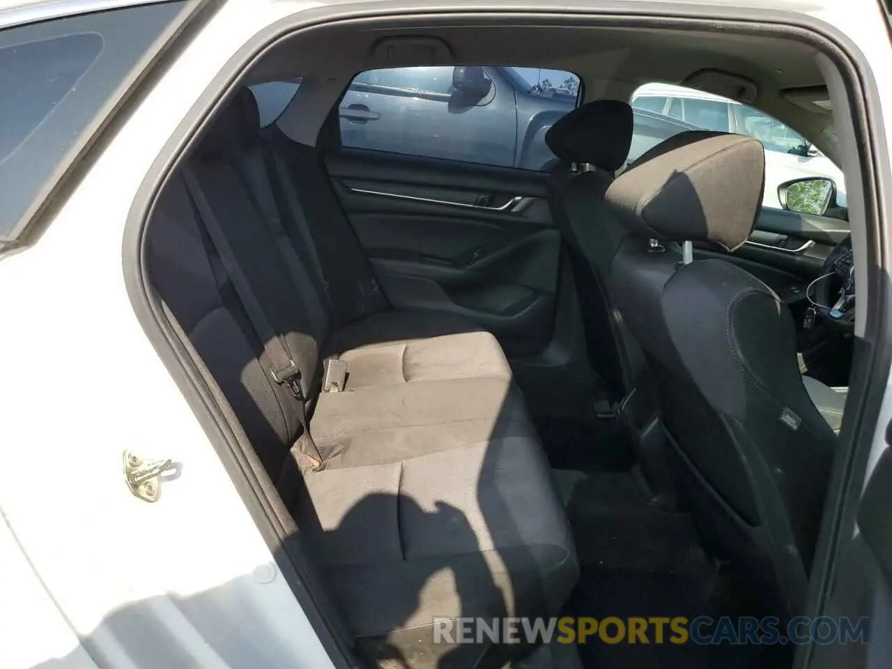 10 fotografías del automóvil dañado 1HGCV1F15KA125868 HONDA ACCORD 2019