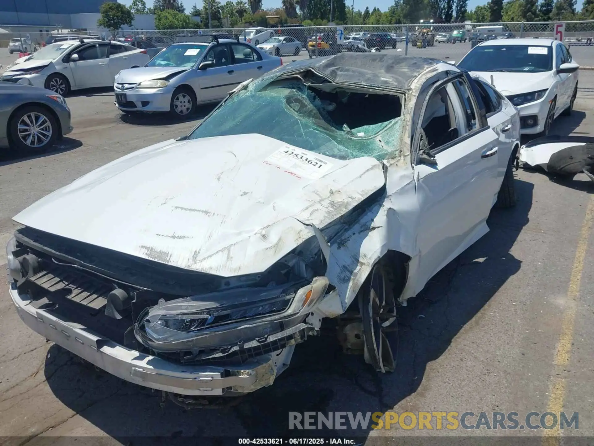 6 fotografías del automóvil dañado 1HGCV1F16KA017517 HONDA ACCORD 2019