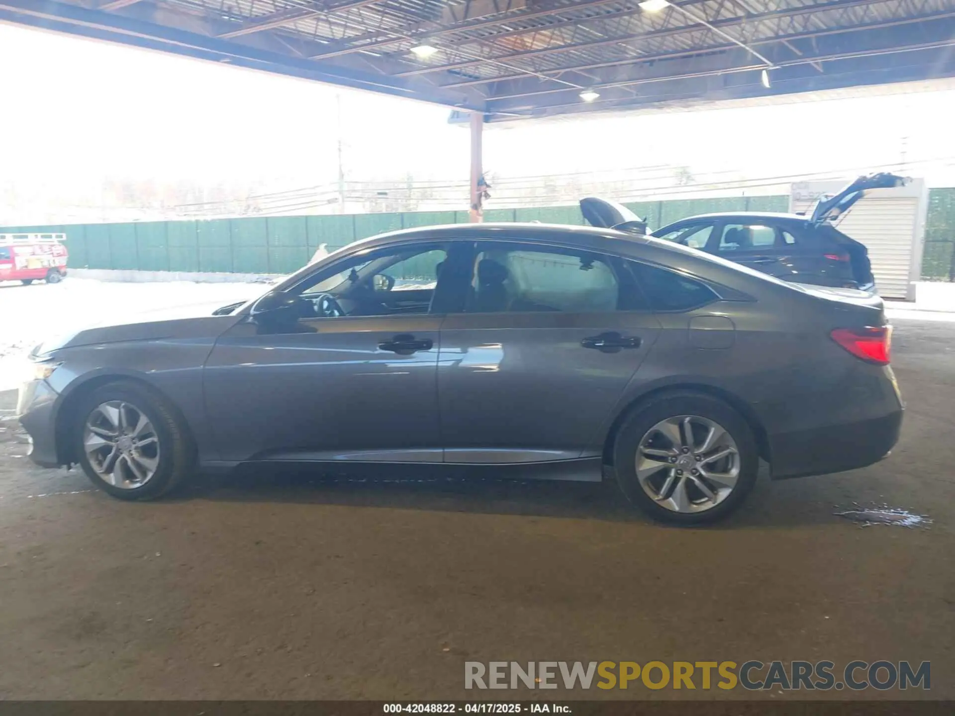 14 fotografías del automóvil dañado 1HGCV1F16KA088622 HONDA ACCORD 2019