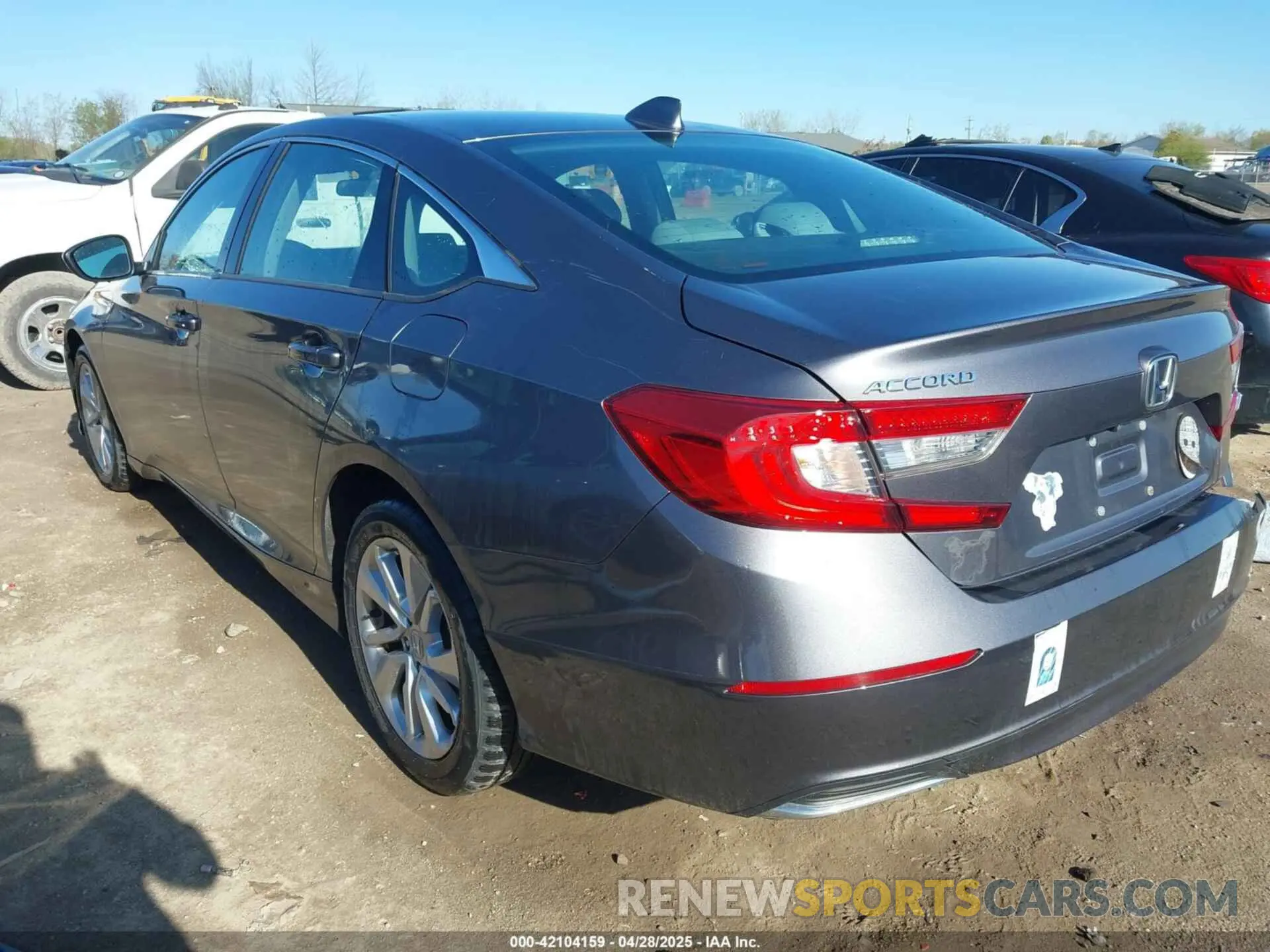 3 fotografías del automóvil dañado 1HGCV1F16KA126995 HONDA ACCORD 2019