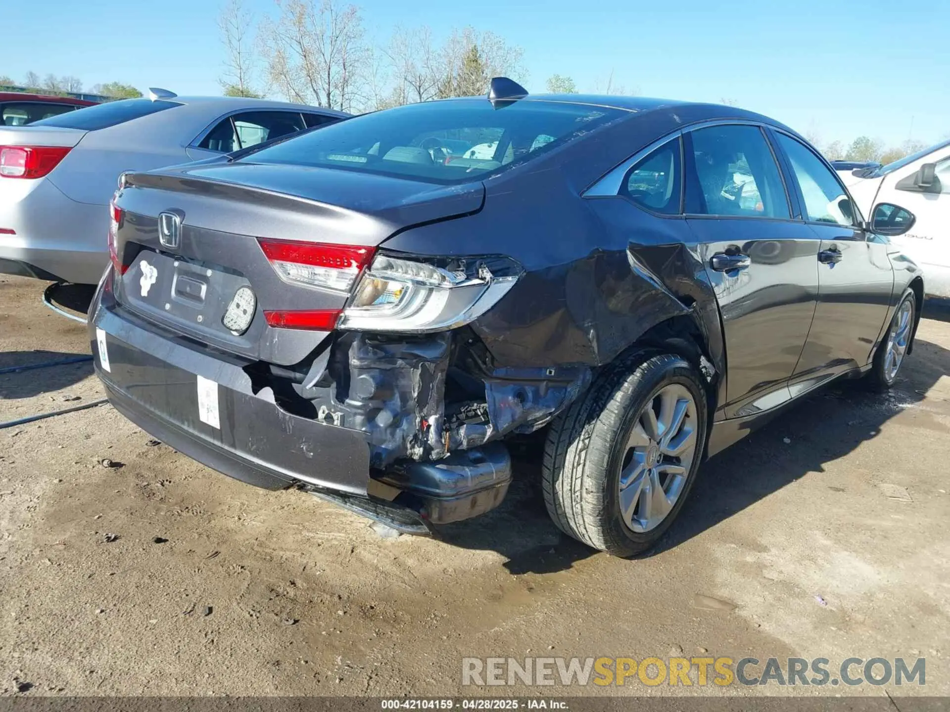 4 fotografías del automóvil dañado 1HGCV1F16KA126995 HONDA ACCORD 2019