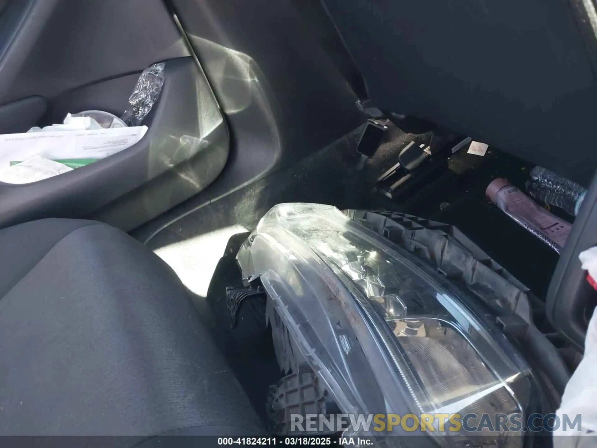 11 fotografías del automóvil dañado 1HGCV1F16KA132408 HONDA ACCORD 2019