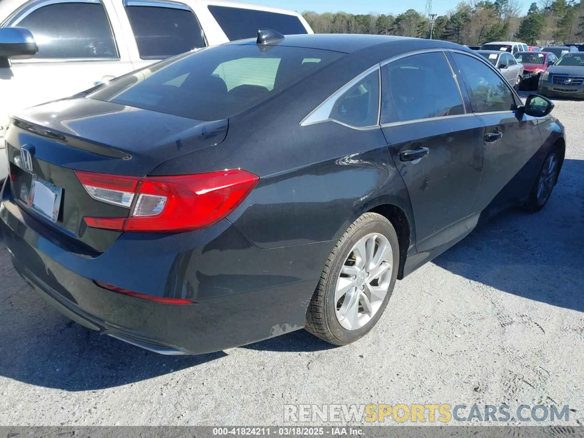 4 fotografías del automóvil dañado 1HGCV1F16KA132408 HONDA ACCORD 2019