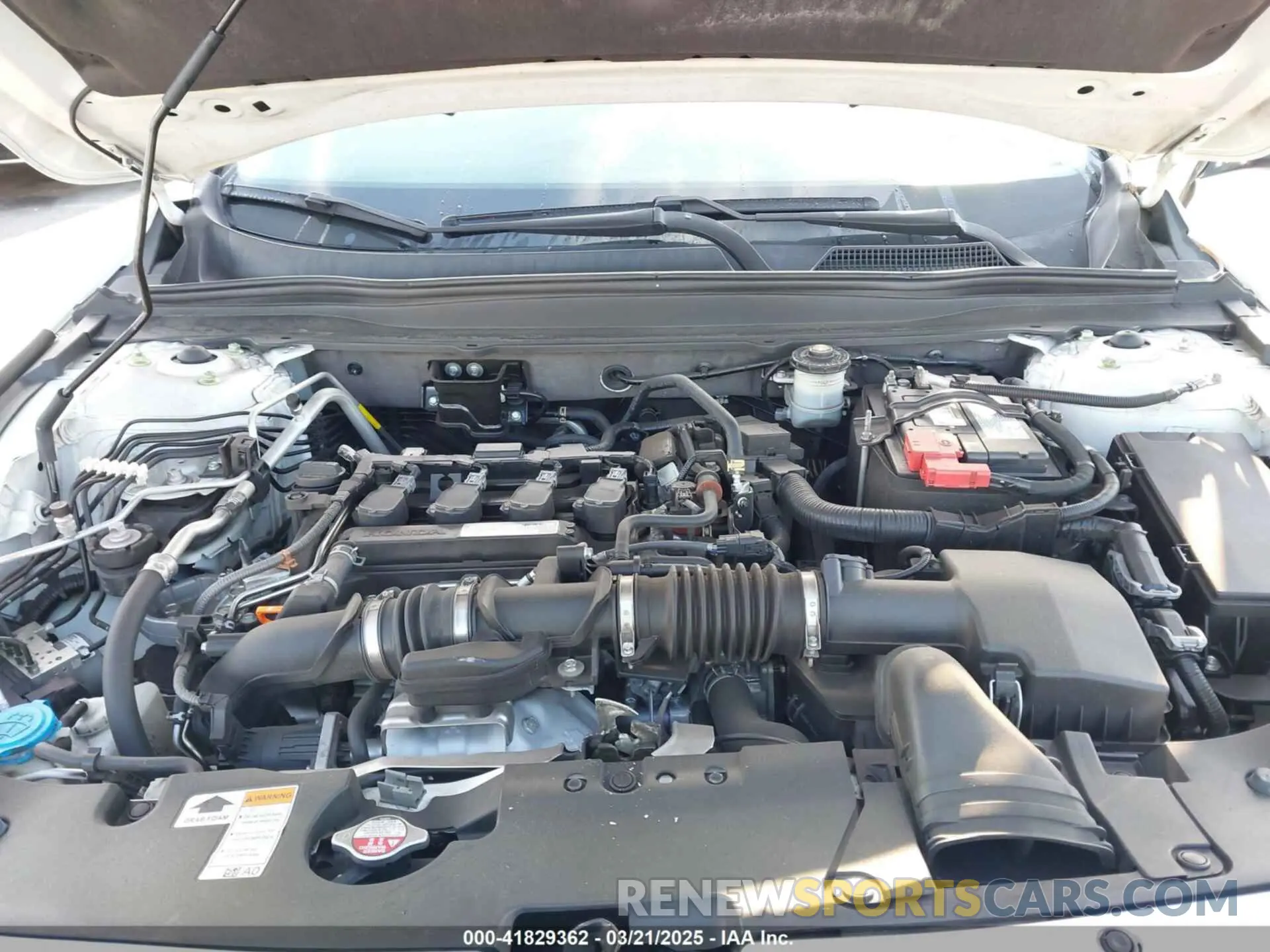 10 fotografías del automóvil dañado 1HGCV1F16KA155915 HONDA ACCORD 2019
