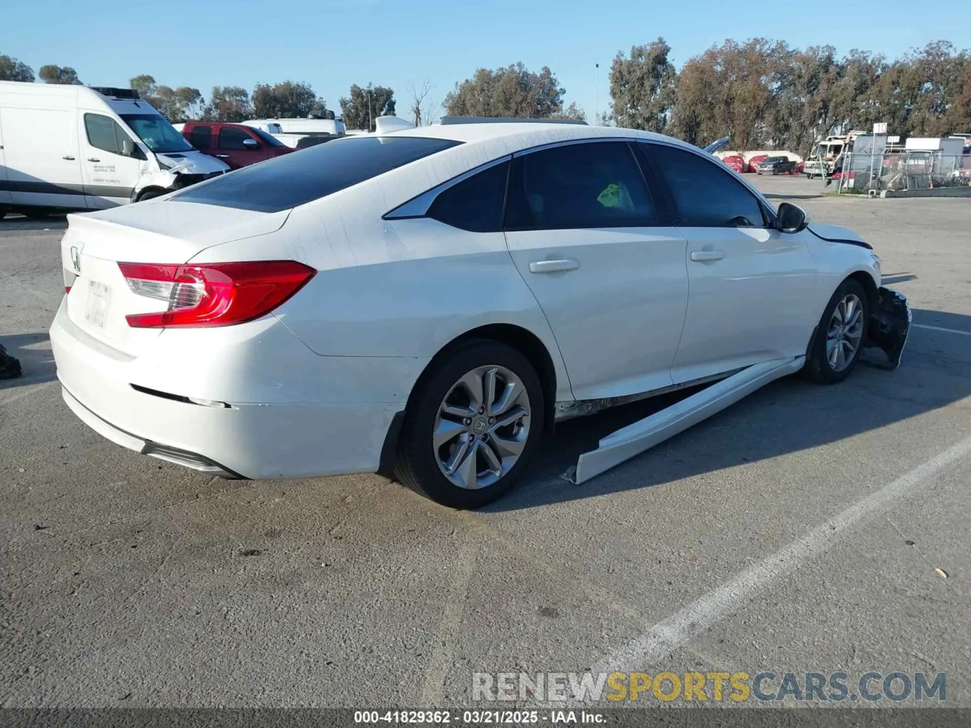 4 fotografías del automóvil dañado 1HGCV1F16KA155915 HONDA ACCORD 2019