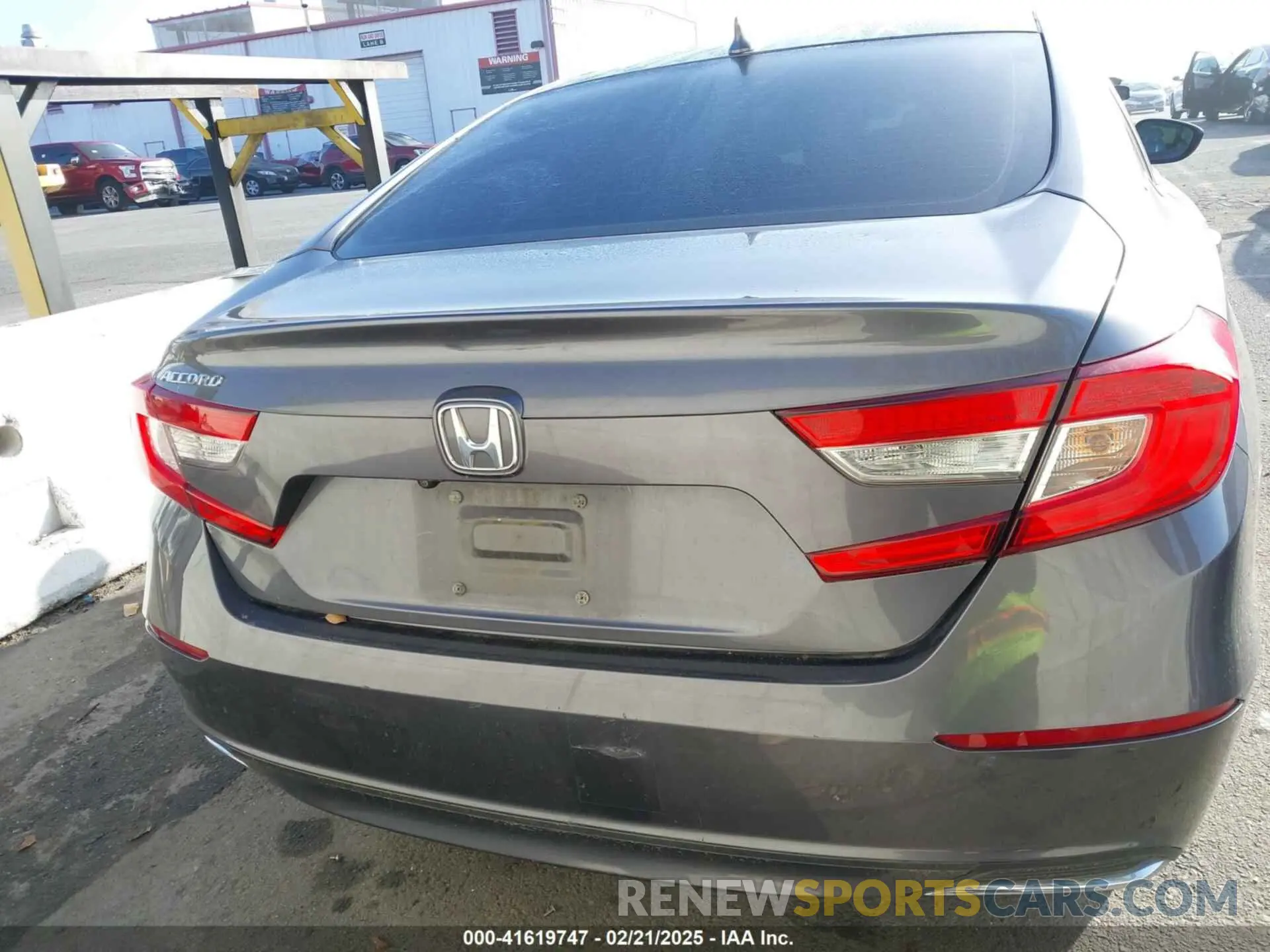 17 fotografías del automóvil dañado 1HGCV1F17KA149542 HONDA ACCORD 2019