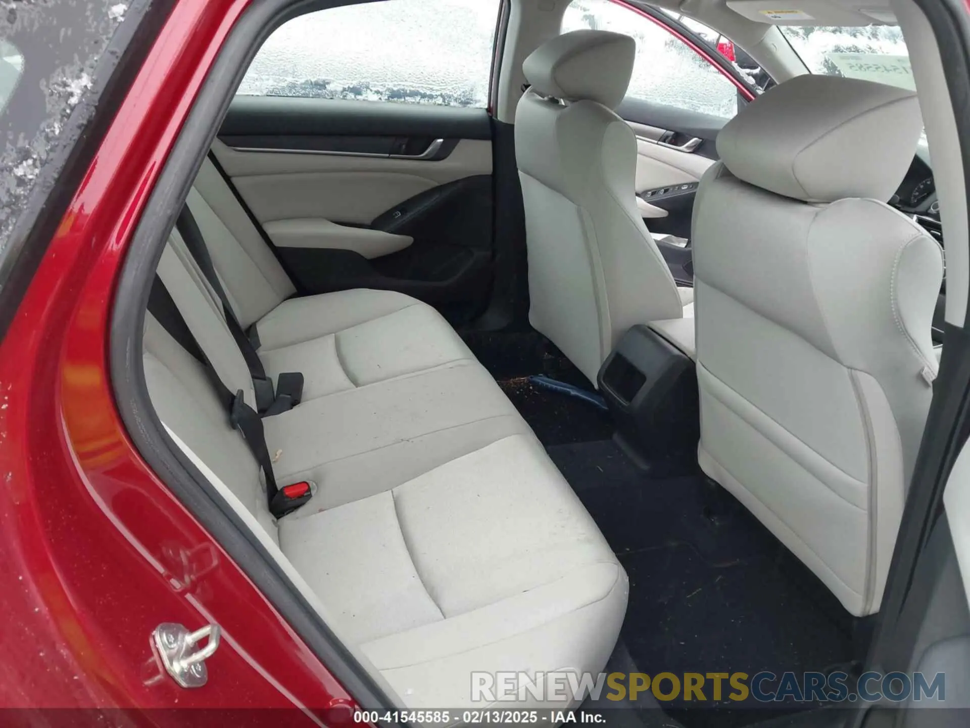8 fotografías del automóvil dañado 1HGCV1F17KA155180 HONDA ACCORD 2019