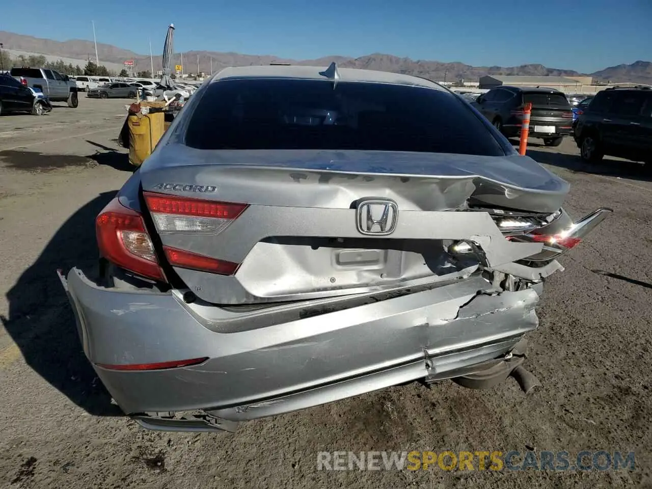 6 fotografías del automóvil dañado 1HGCV1F18KA030480 HONDA ACCORD 2019