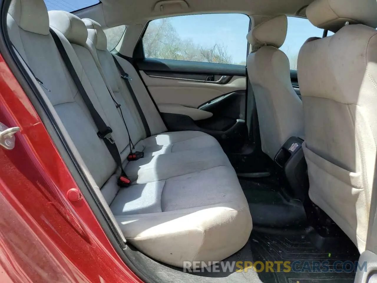 10 fotografías del automóvil dañado 1HGCV1F18KA042869 HONDA ACCORD 2019