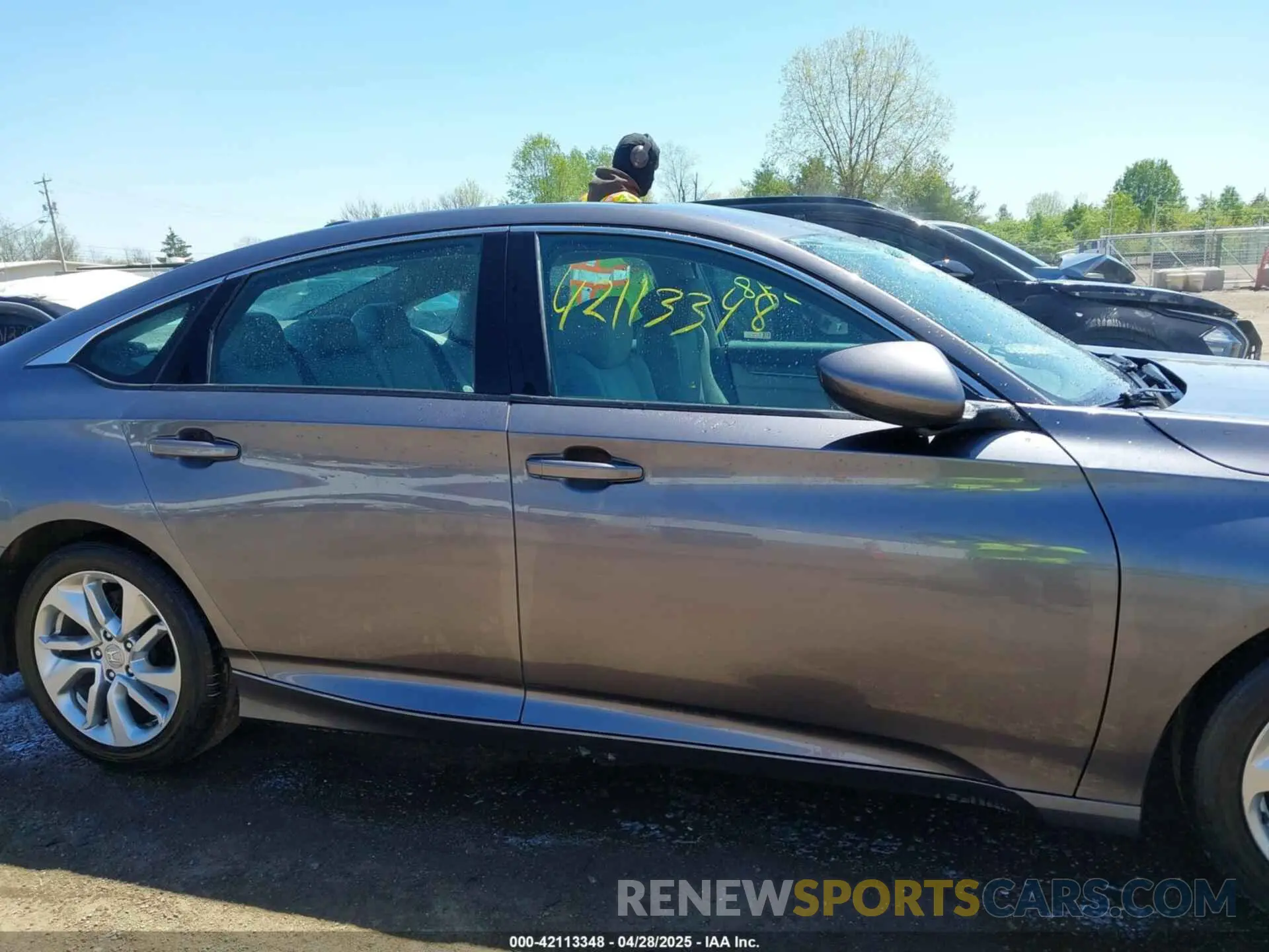 13 fotografías del automóvil dañado 1HGCV1F18KA069005 HONDA ACCORD 2019
