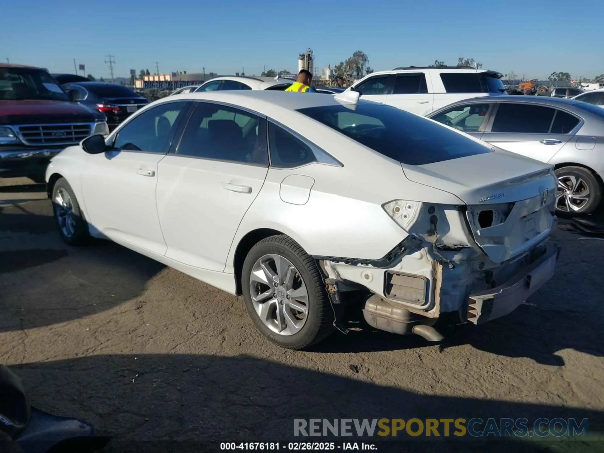 3 fotografías del automóvil dañado 1HGCV1F18KA071885 HONDA ACCORD 2019