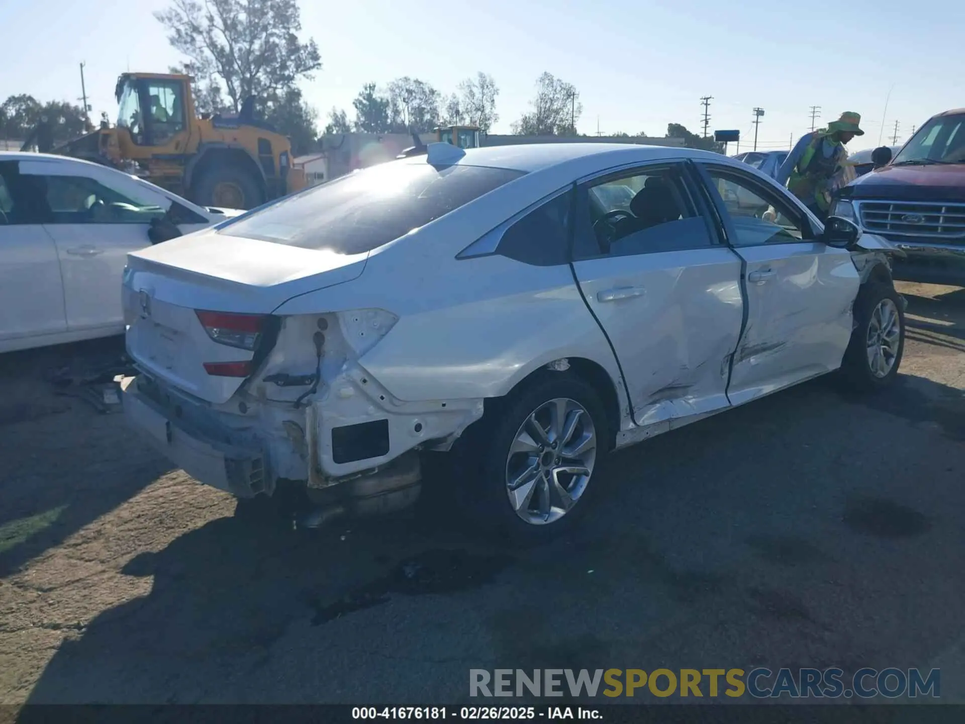 4 fotografías del automóvil dañado 1HGCV1F18KA071885 HONDA ACCORD 2019