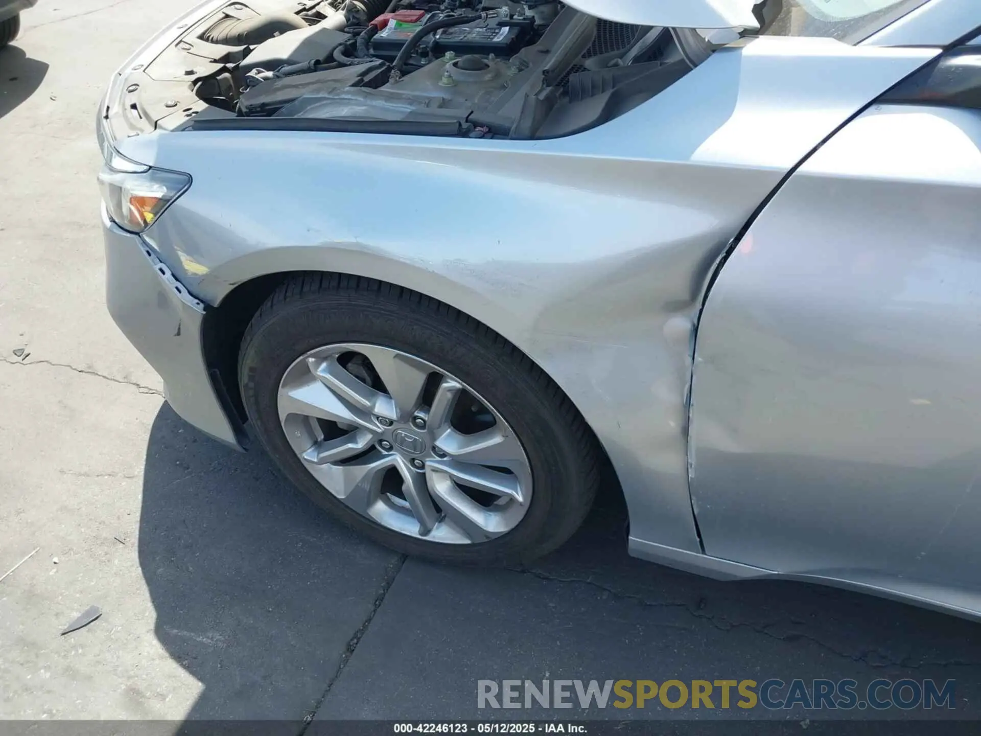 19 fotografías del automóvil dañado 1HGCV1F19KA120169 HONDA ACCORD 2019