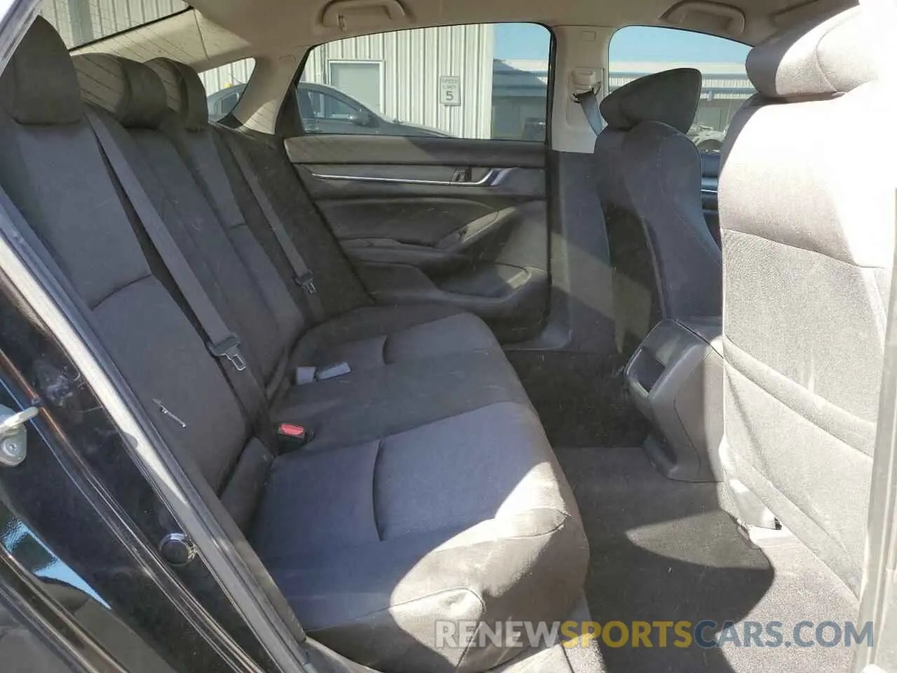 10 fotografías del automóvil dañado 1HGCV1F19KA122195 HONDA ACCORD 2019