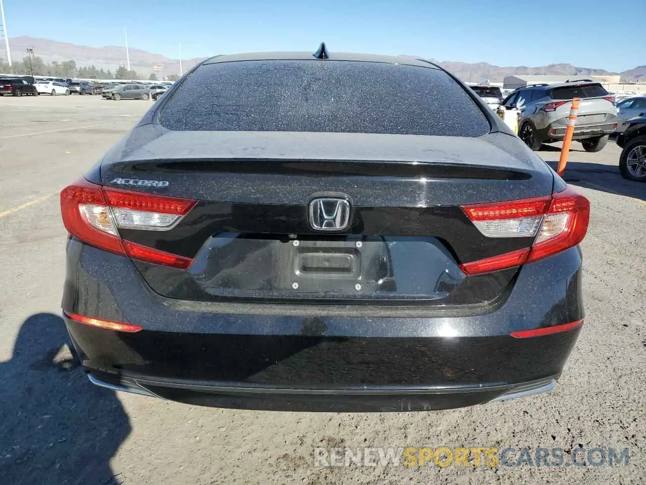 6 fotografías del automóvil dañado 1HGCV1F19KA122195 HONDA ACCORD 2019